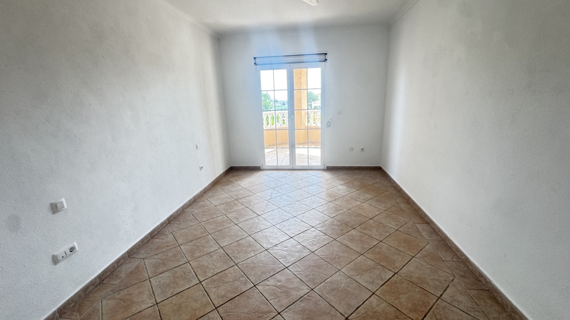 Venta - Chalet Independiente -
San Miguel de Salinas