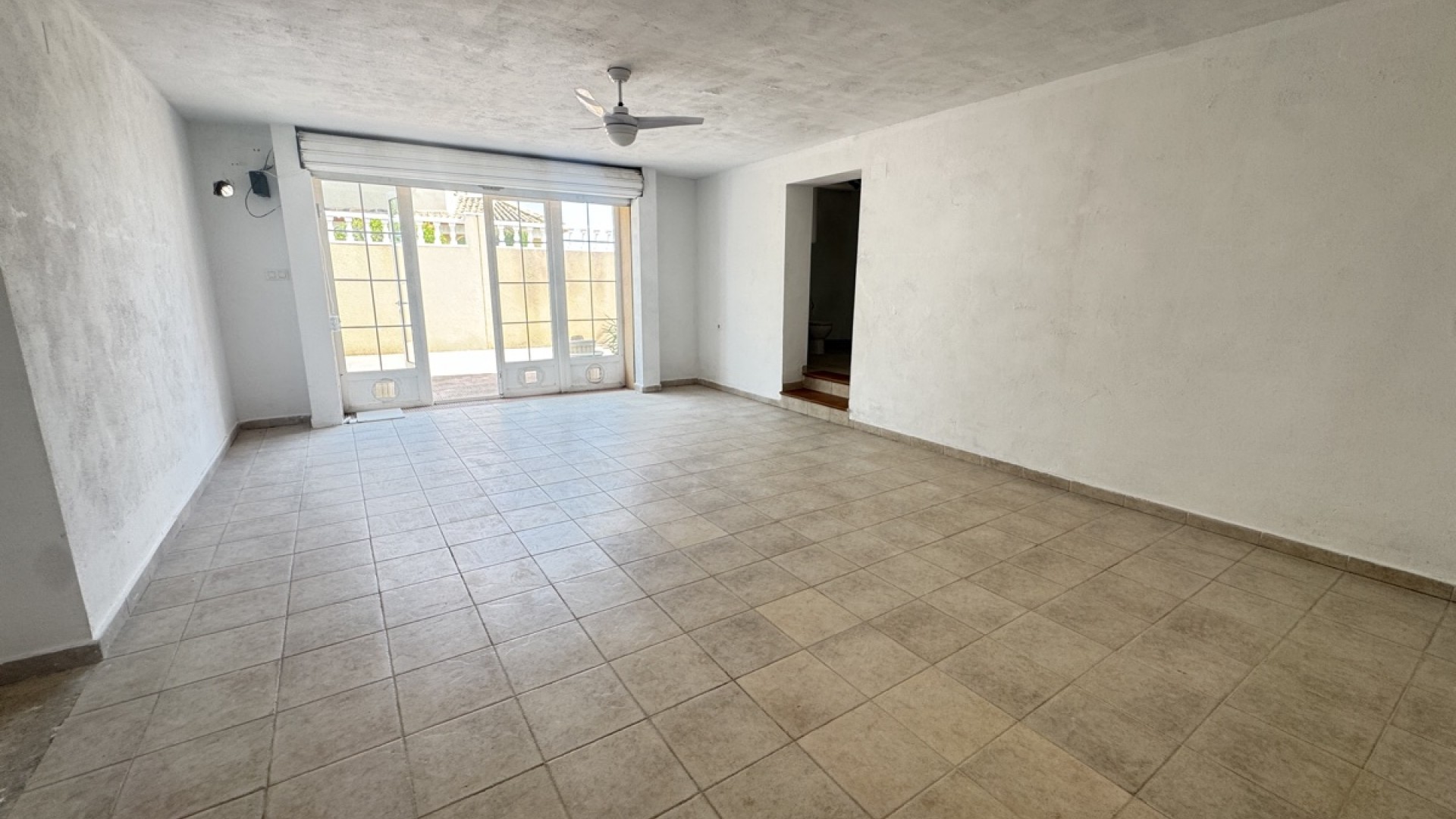 Venta - Chalet Independiente -
San Miguel de Salinas