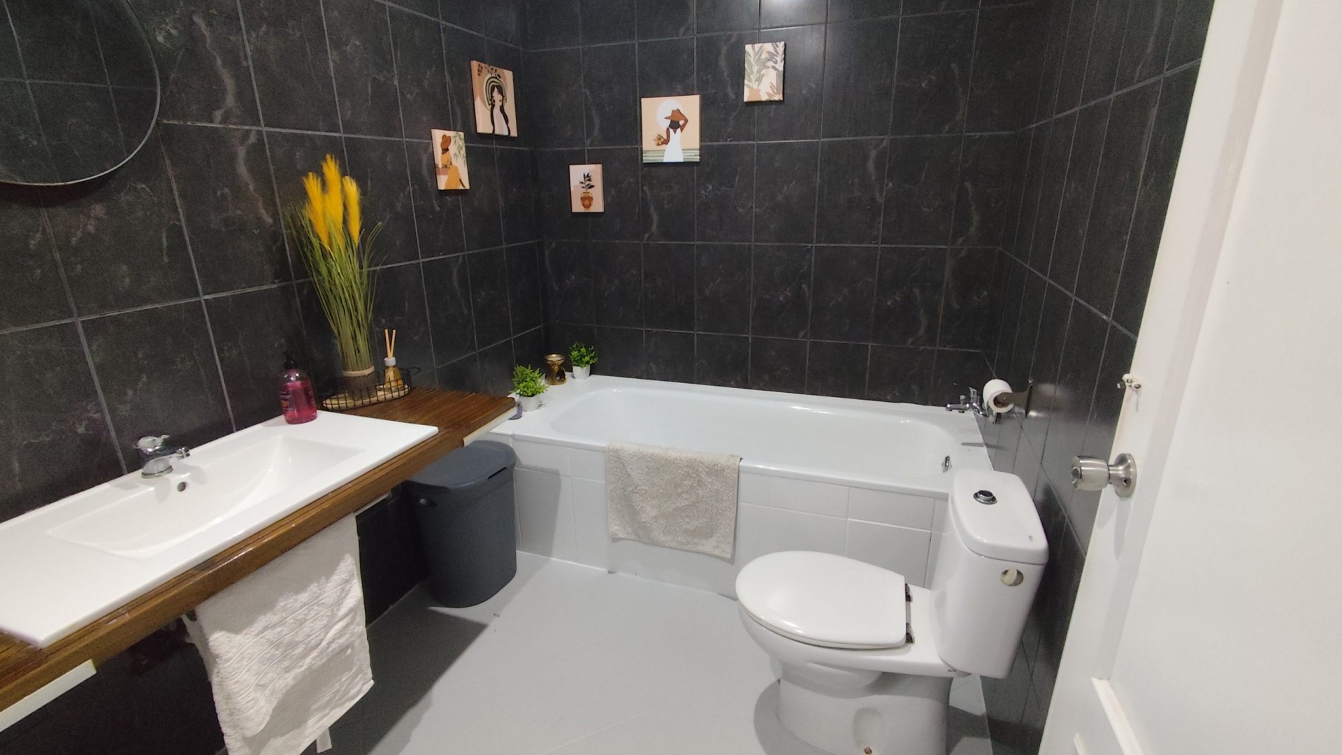 Venta - Chalet Independiente -
San Miguel de Salinas