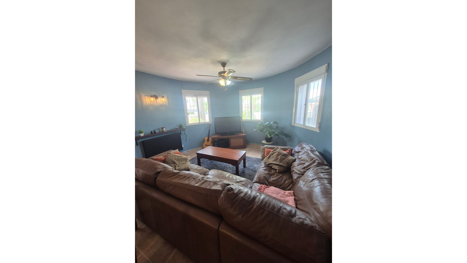 Venta - Chalet Independiente -
San Miguel de Salinas