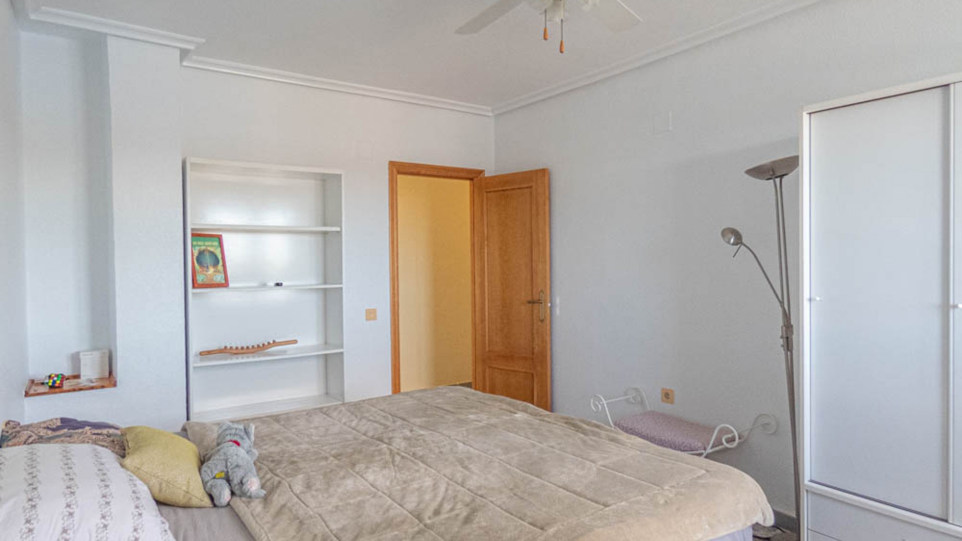 Venta - Chalet Independiente -
San Miguel de Salinas