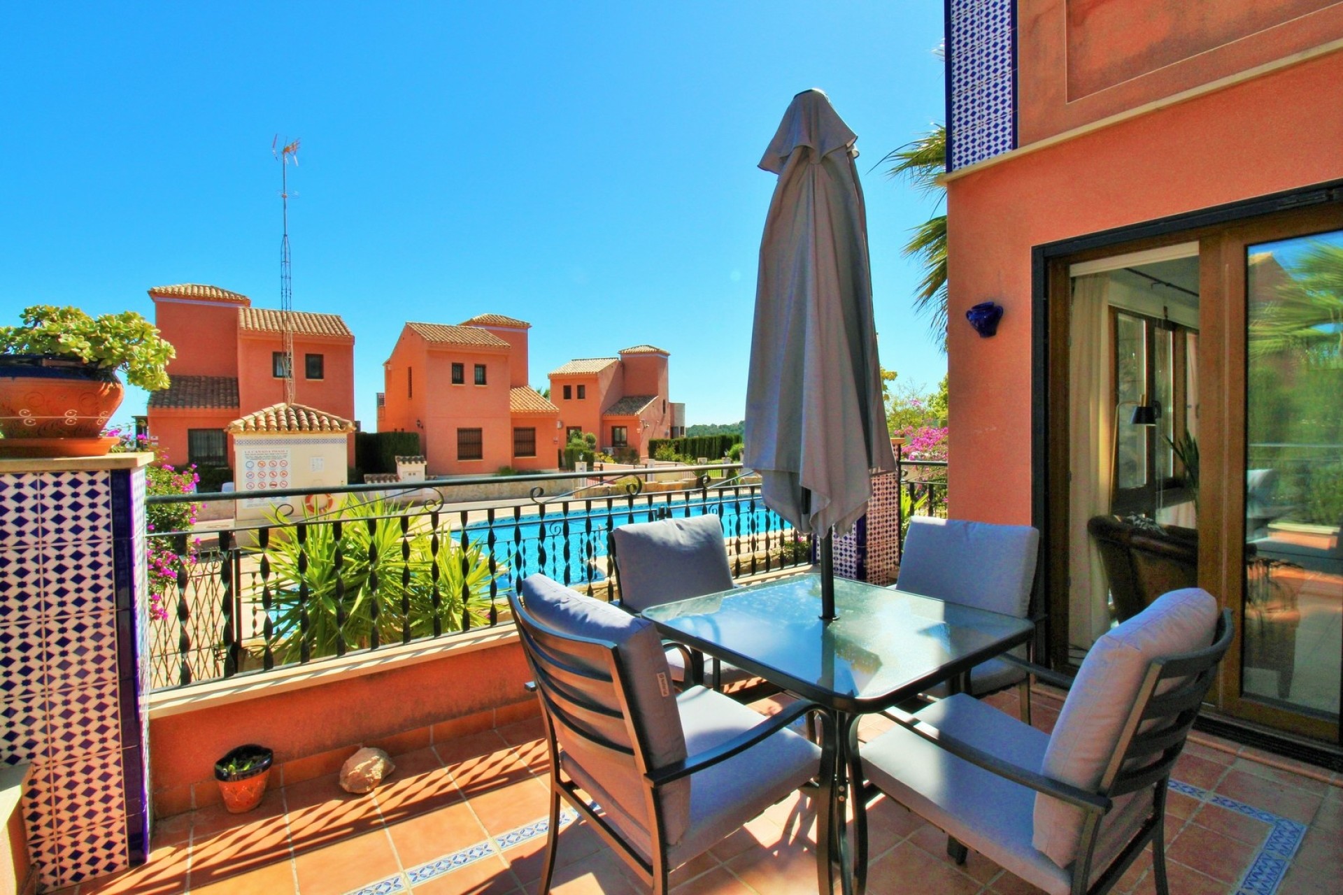 Venta - Chalet Independiente -
San Miguel de Salinas