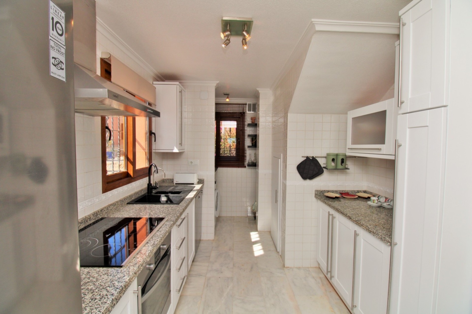 Venta - Chalet Independiente -
San Miguel de Salinas