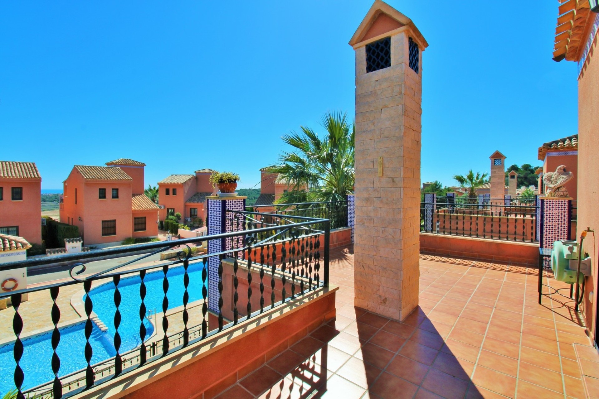 Venta - Chalet Independiente -
San Miguel de Salinas