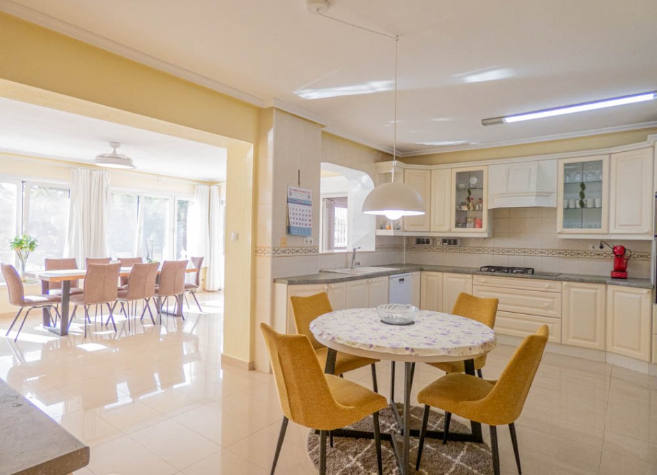 Venta - Chalet Independiente -
San Miguel de Salinas