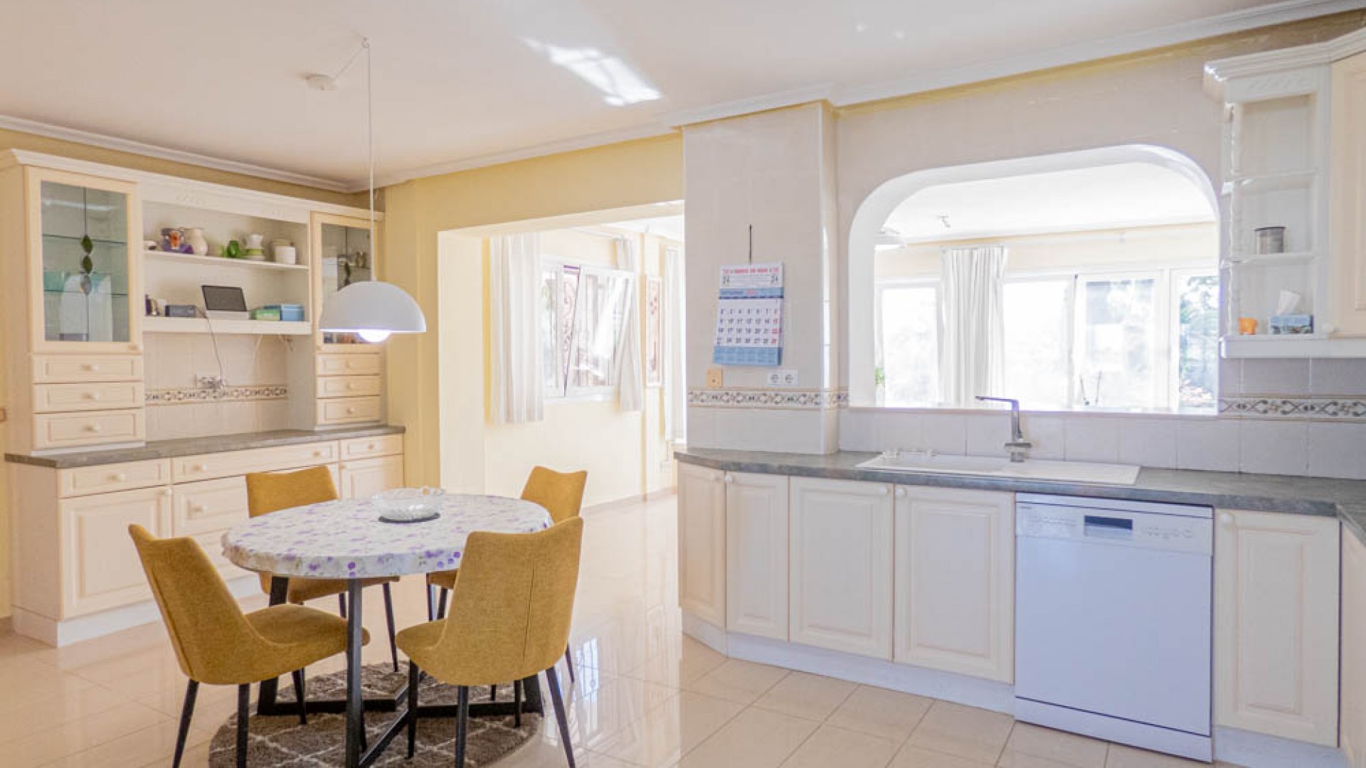 Venta - Chalet Independiente -
San Miguel de Salinas