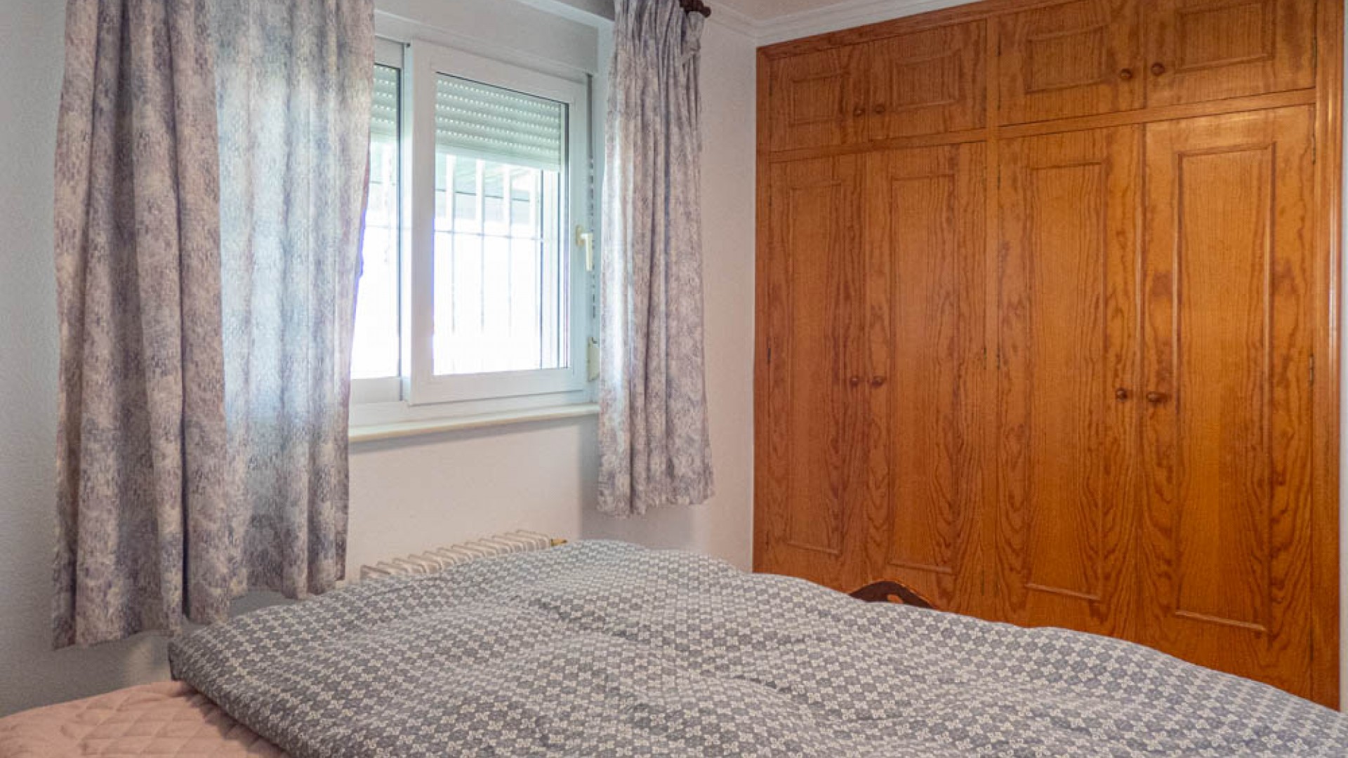 Venta - Chalet Independiente -
San Miguel de Salinas