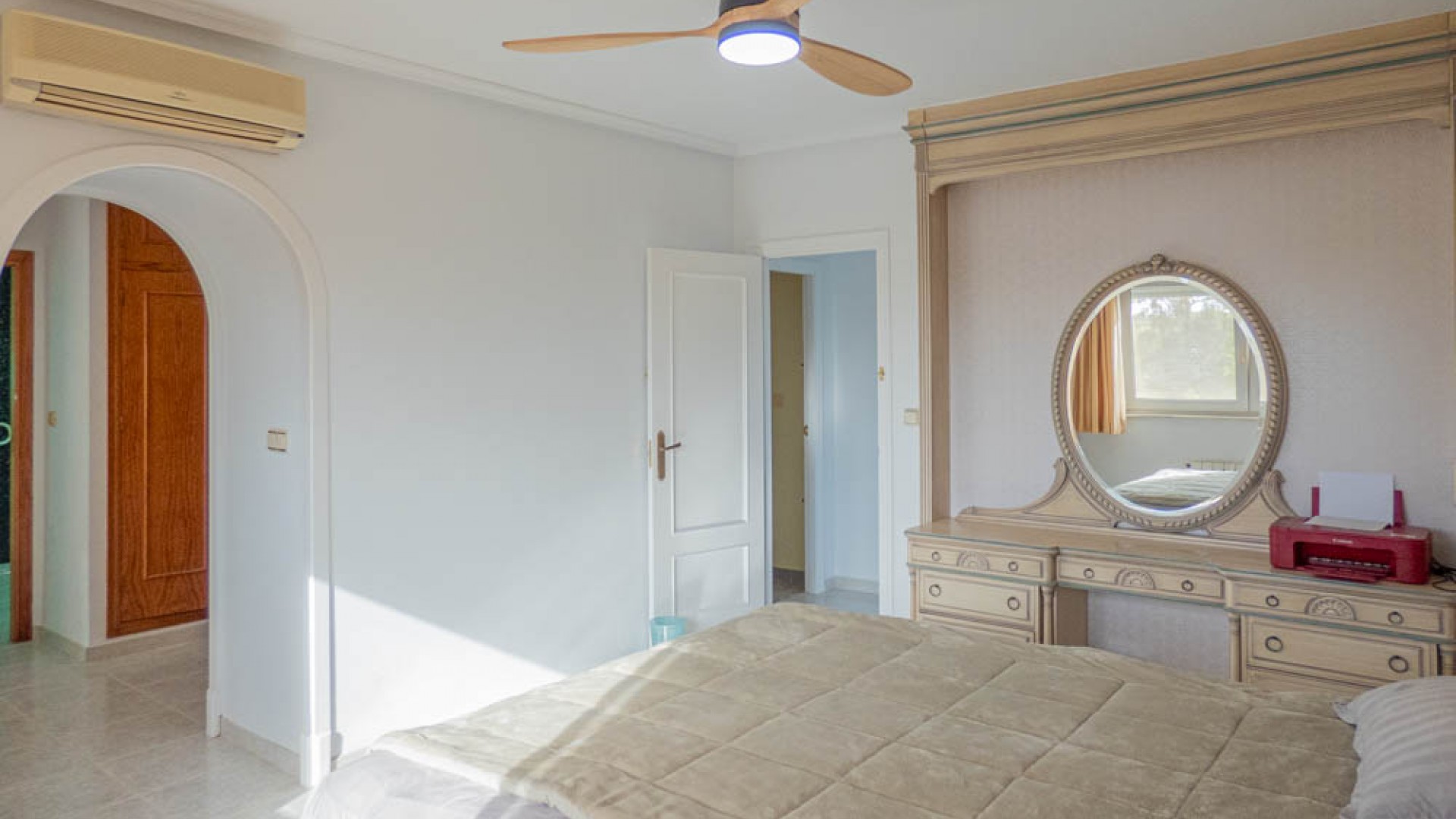 Venta - Chalet Independiente -
San Miguel de Salinas