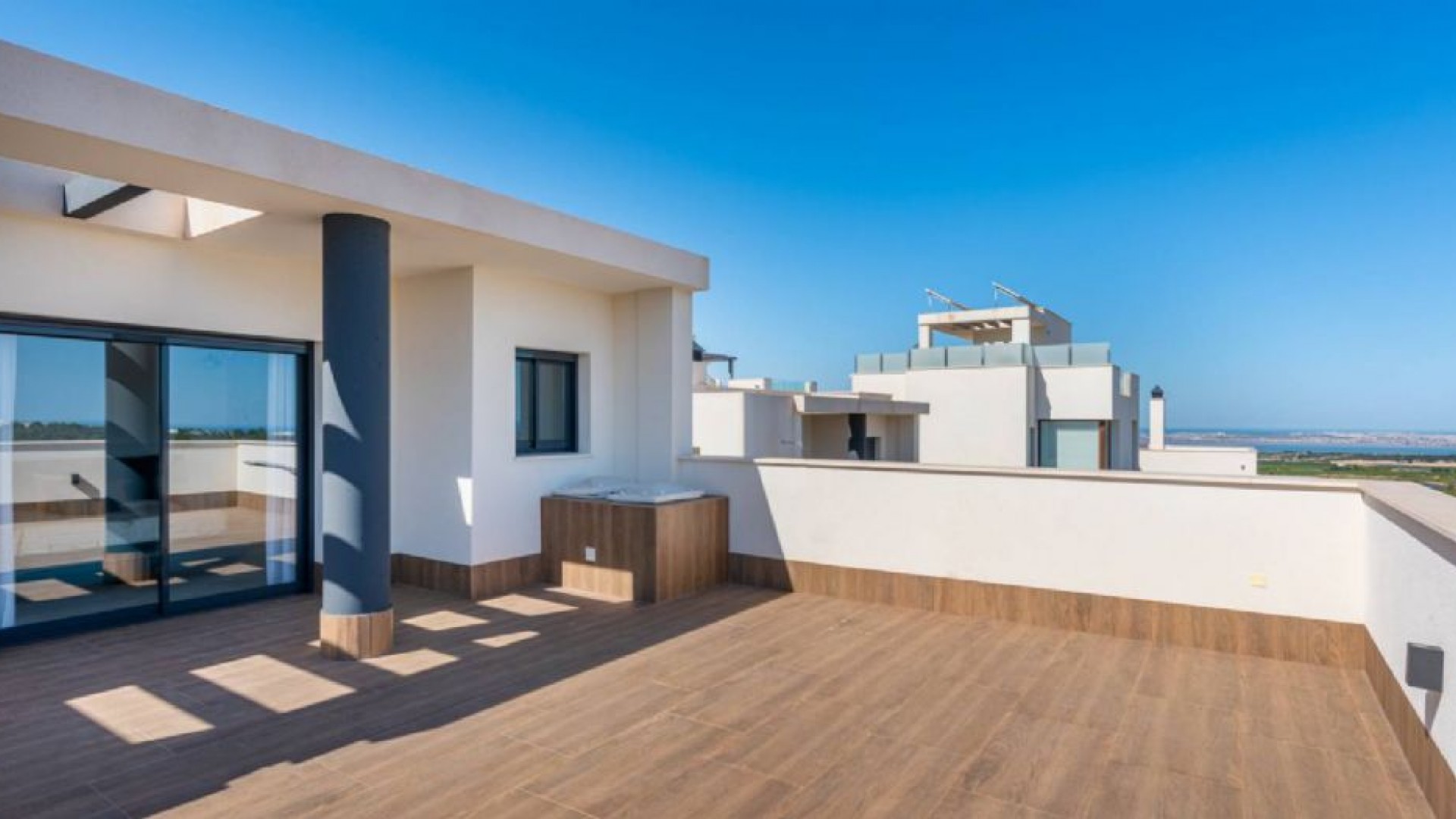 Venta - Chalet Independiente -
San Miguel de Salinas