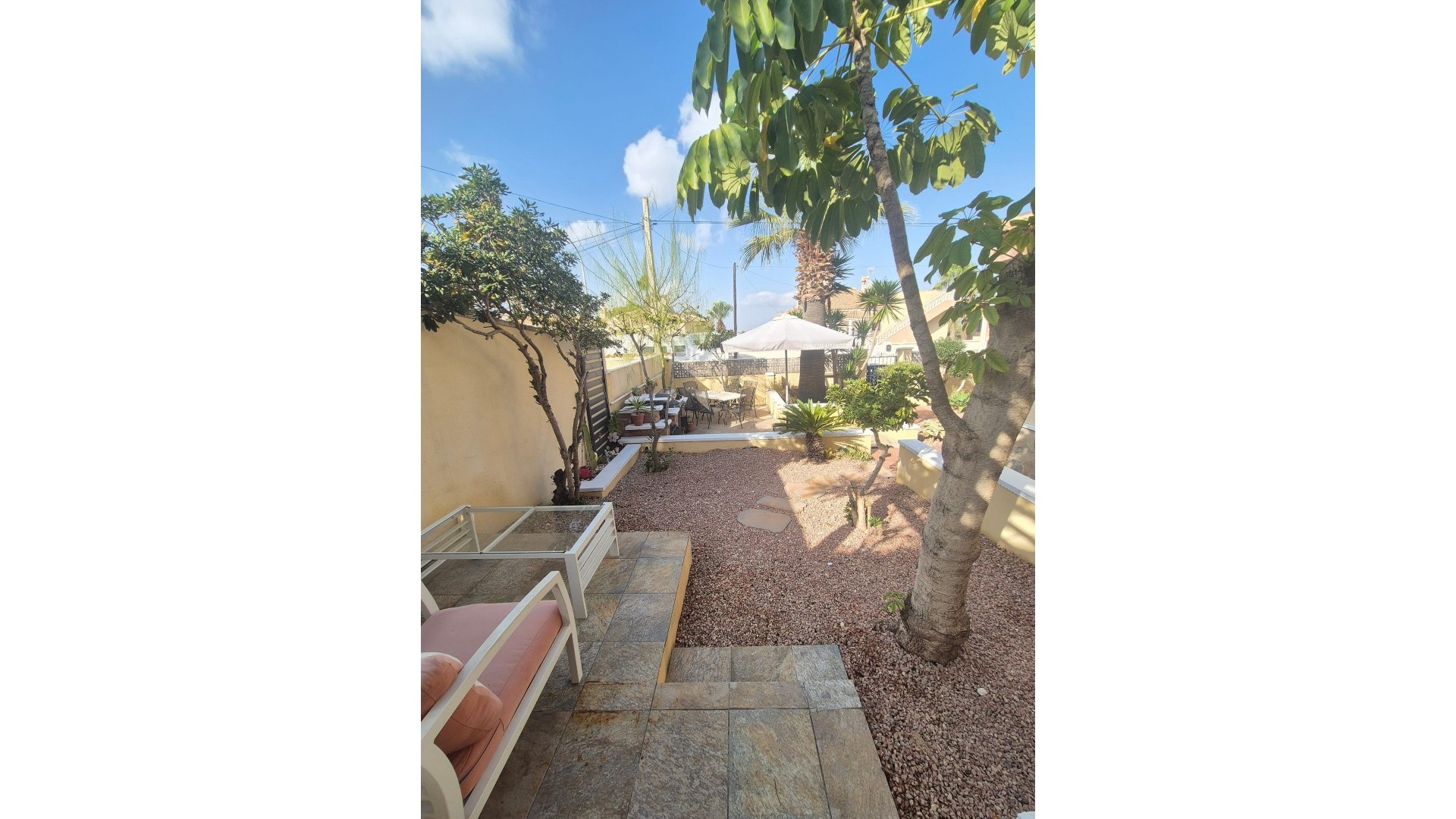 Venta - Chalet Independiente -
San Miguel de Salinas