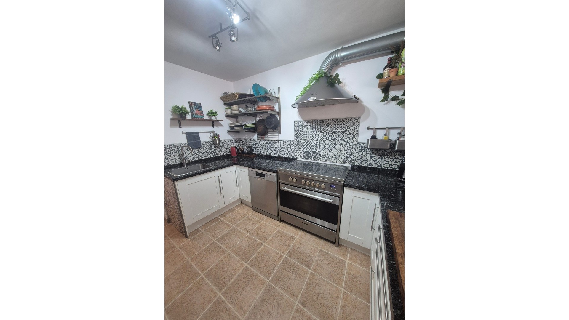 Venta - Chalet Independiente -
San Miguel de Salinas