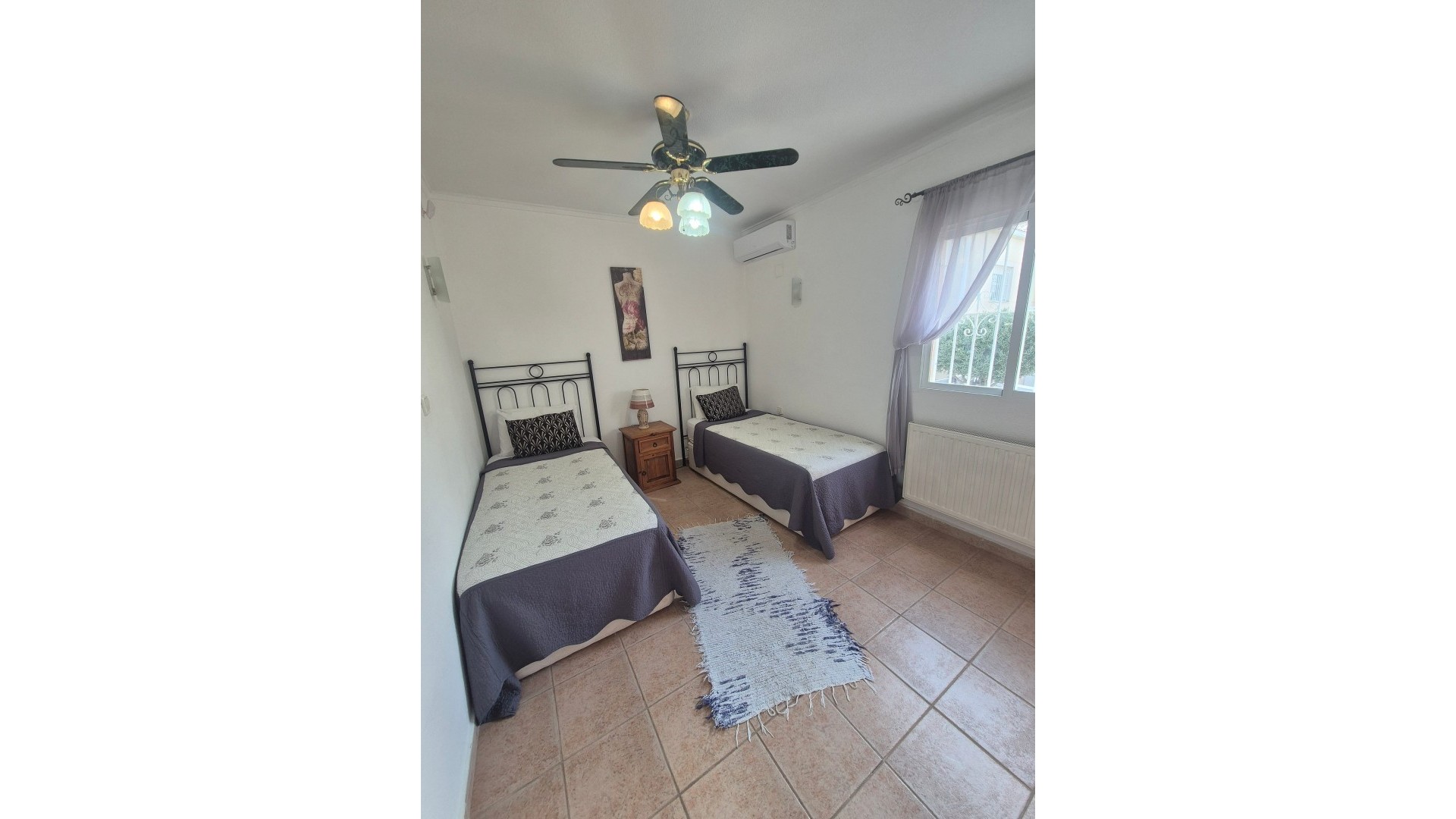 Venta - Chalet Independiente -
San Miguel de Salinas