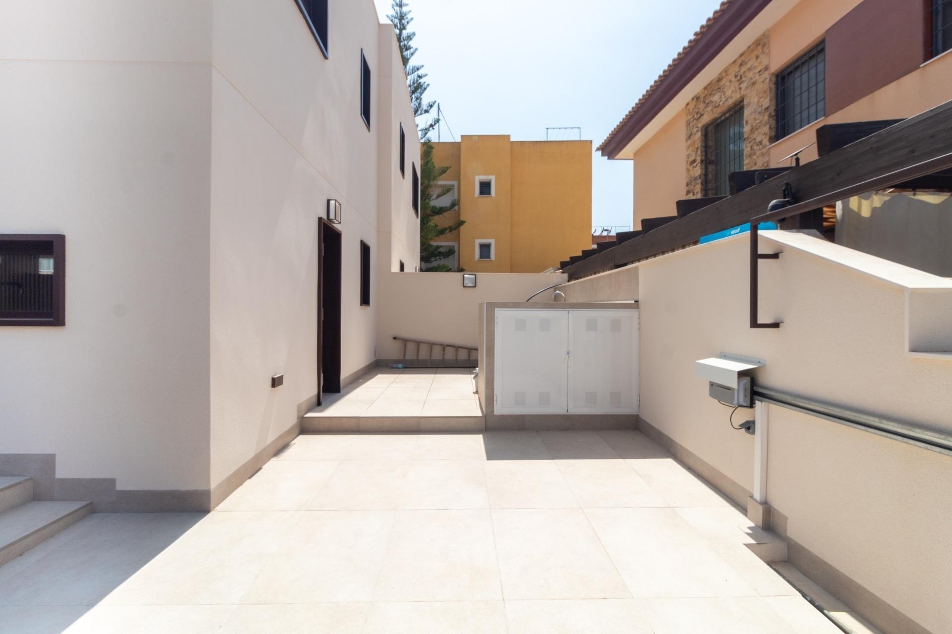 Venta - Chalet Independiente -
Santiago de la ribera - Playa de santiago de la ribera