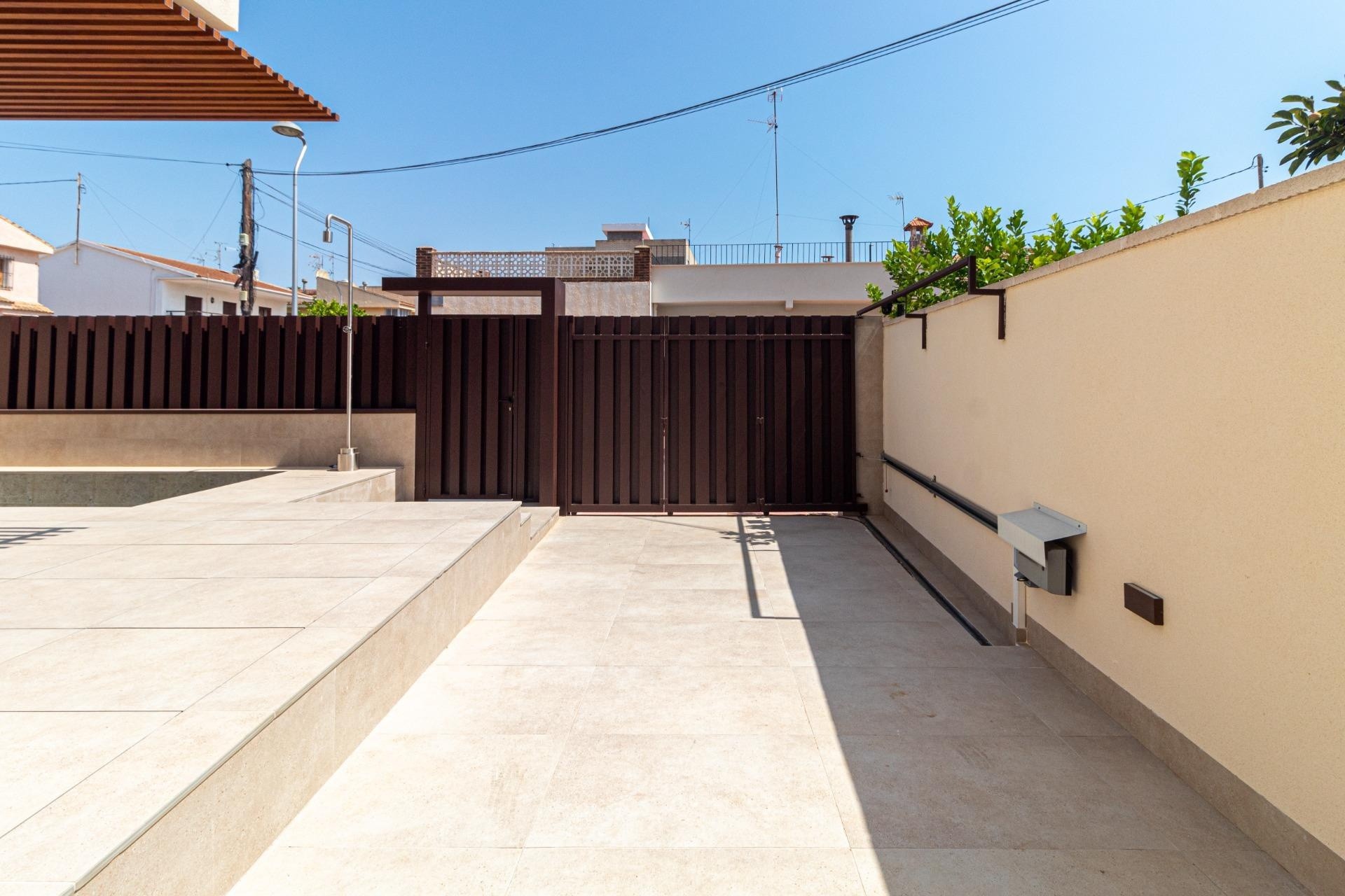 Venta - Chalet Independiente -
Santiago de la ribera - Playa de santiago de la ribera