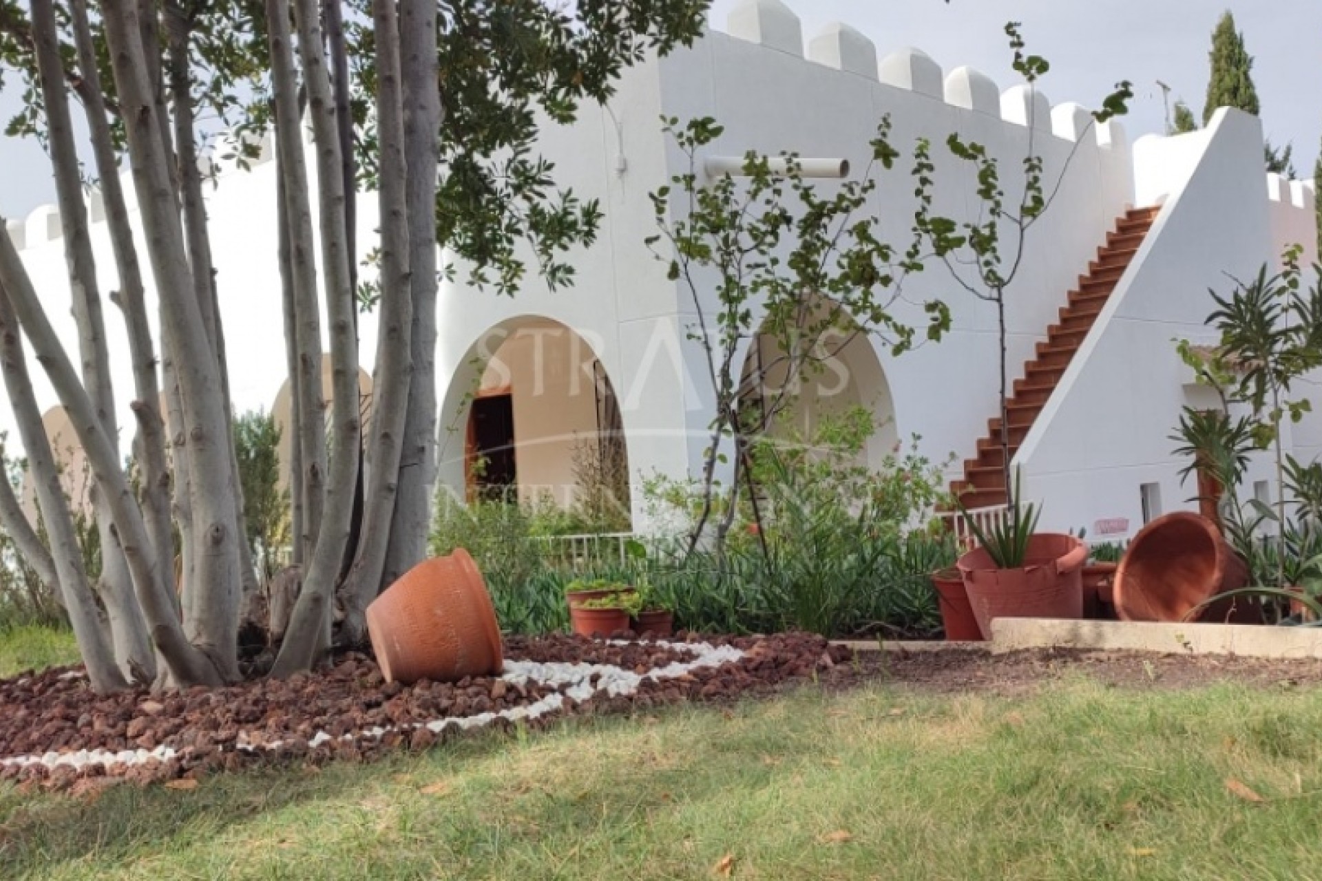 Venta - Chalet Independiente -
SAX - Inland