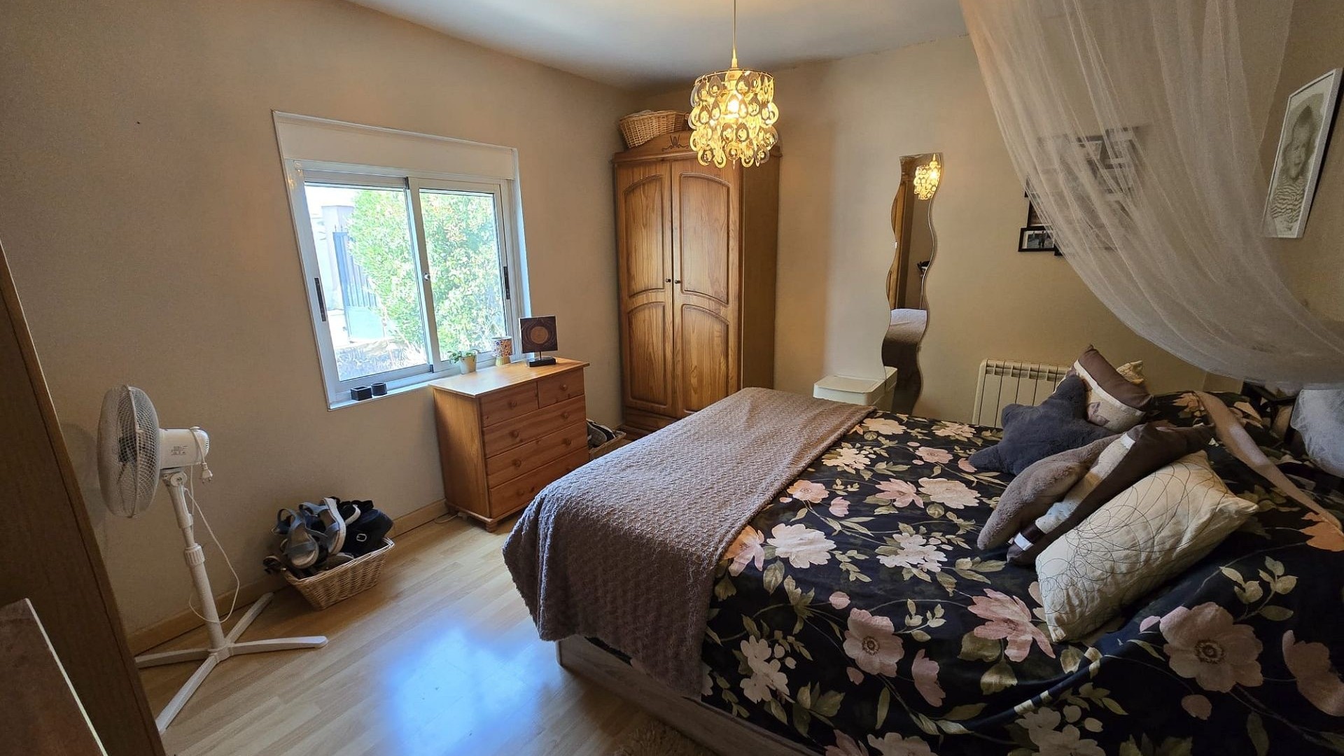 Venta - Chalet Independiente -
SAX