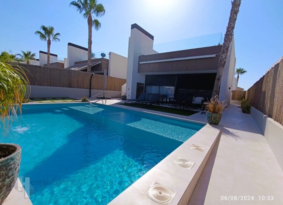 Venta - Chalet Independiente -
Sucina - Murcia