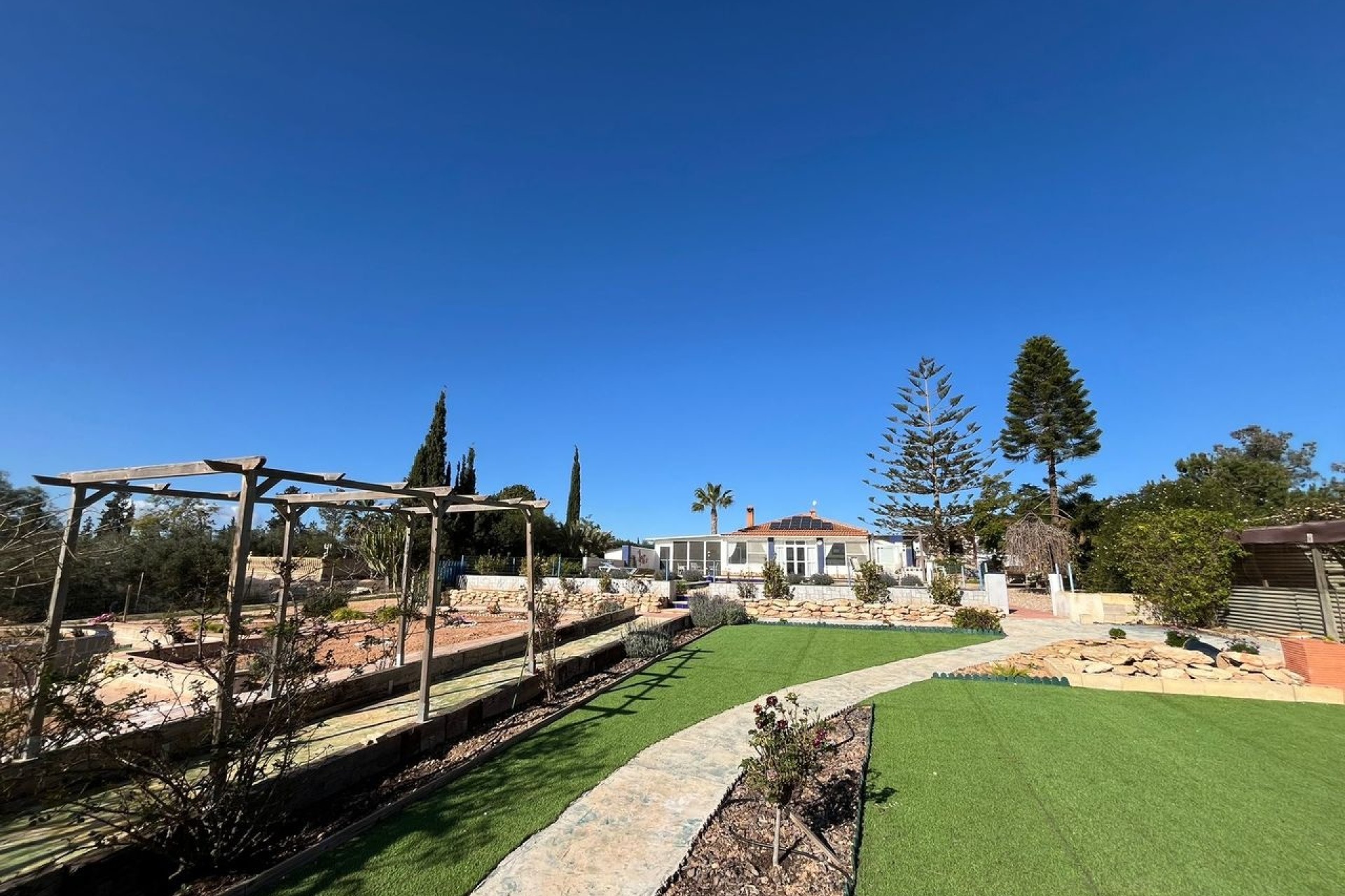 Venta - Chalet Independiente -
Torre Pacheco - Inland