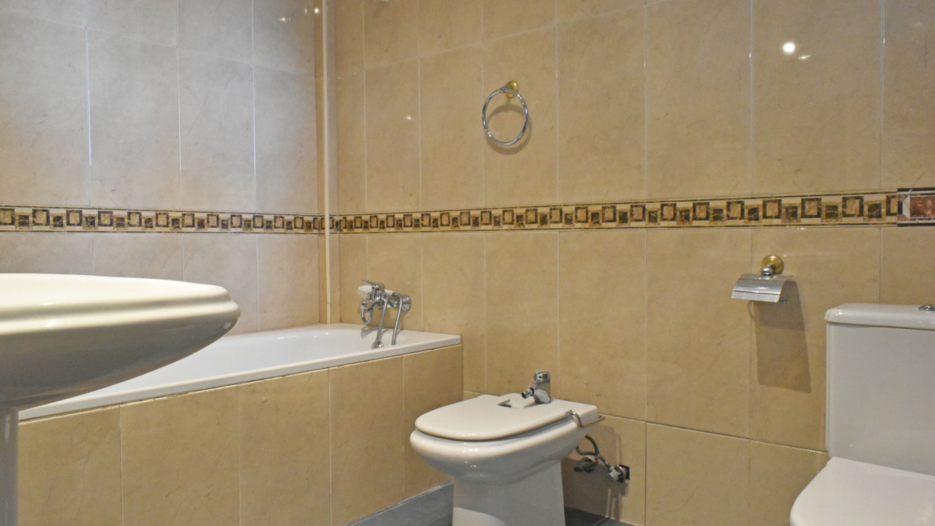 Venta - Chalet Independiente -
Torremendo