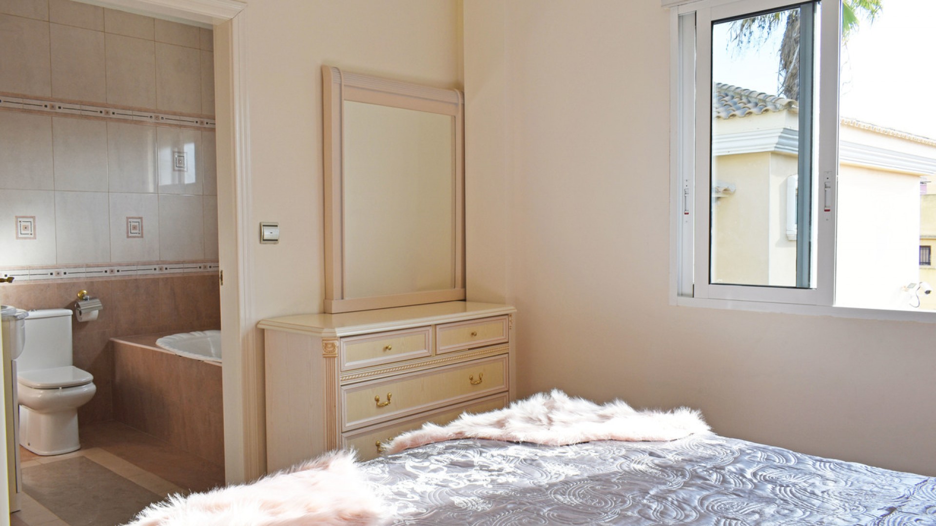 Venta - Chalet Independiente -
Torremendo