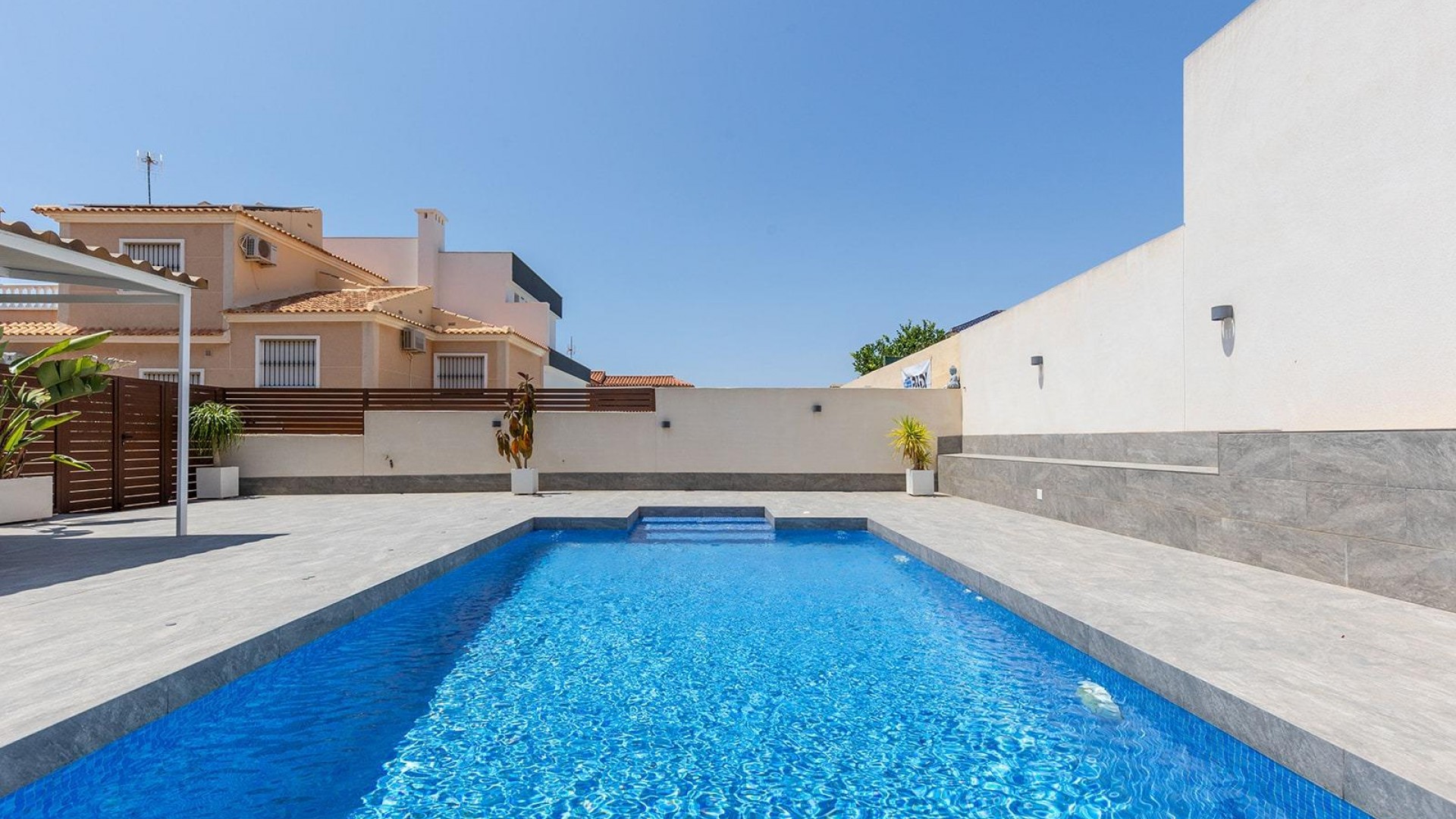 Venta - Chalet Independiente -
Torrevieja - Aguas Nuevas