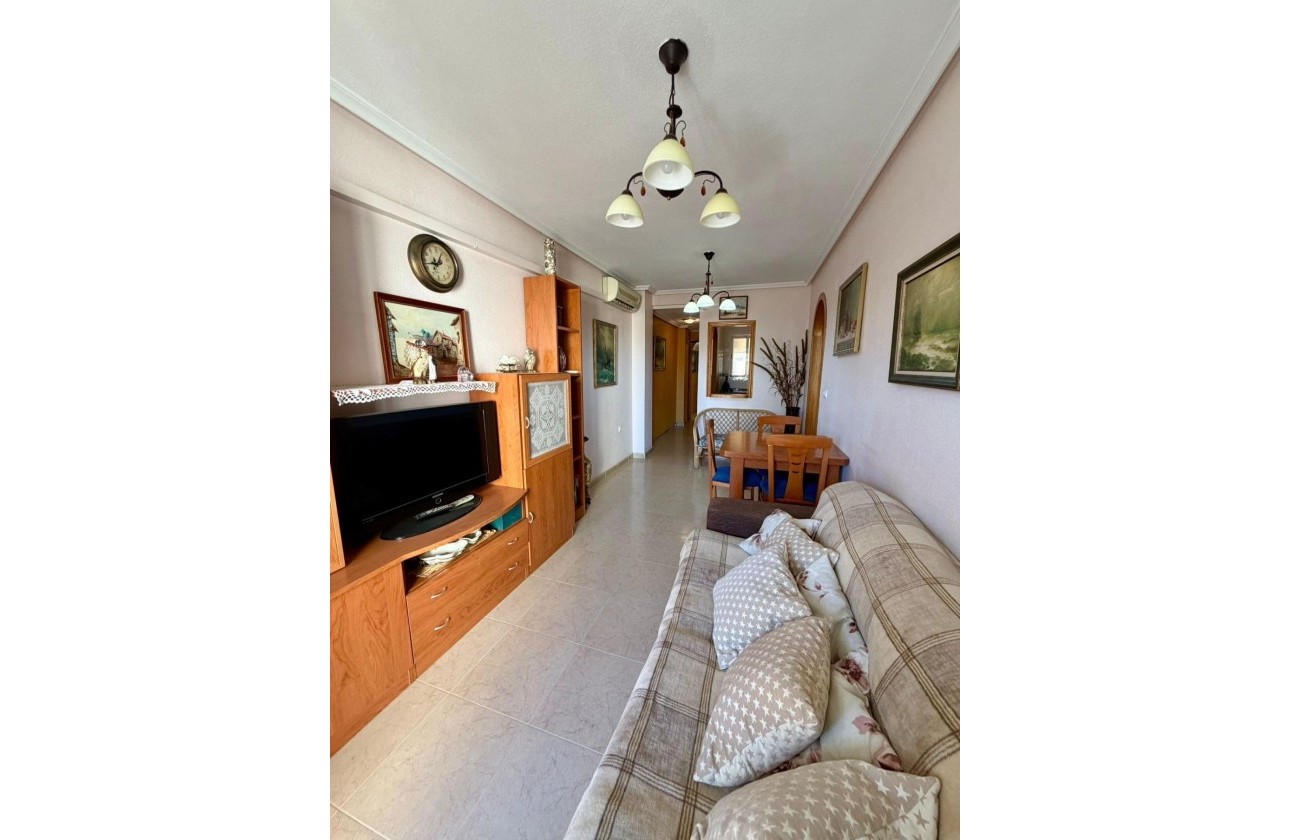 Venta - Chalet Independiente -
Torrevieja - Center