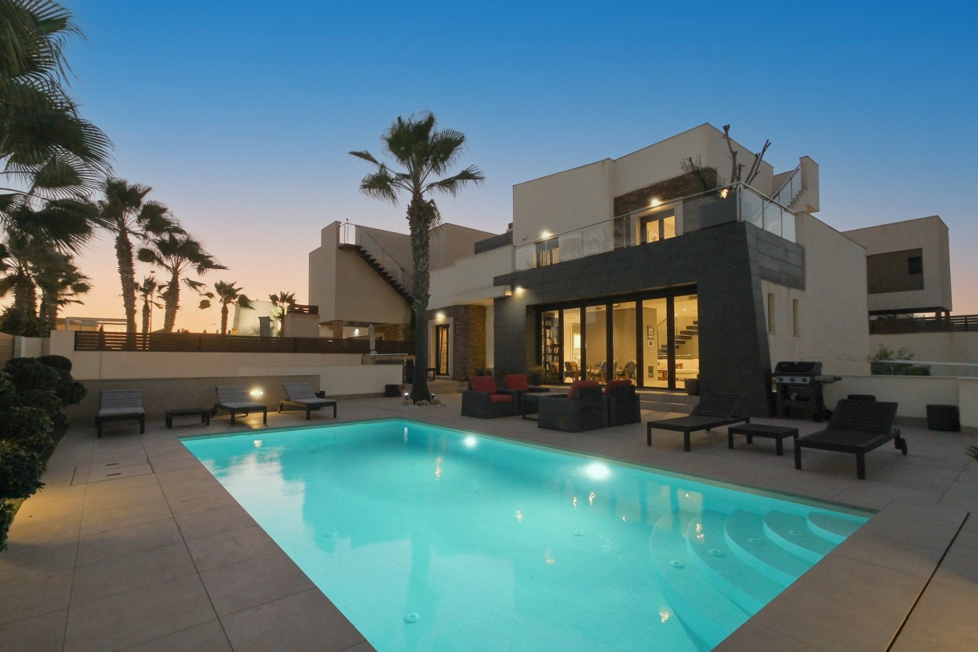 Venta - Chalet Independiente -
Torrevieja - Costa Blanca