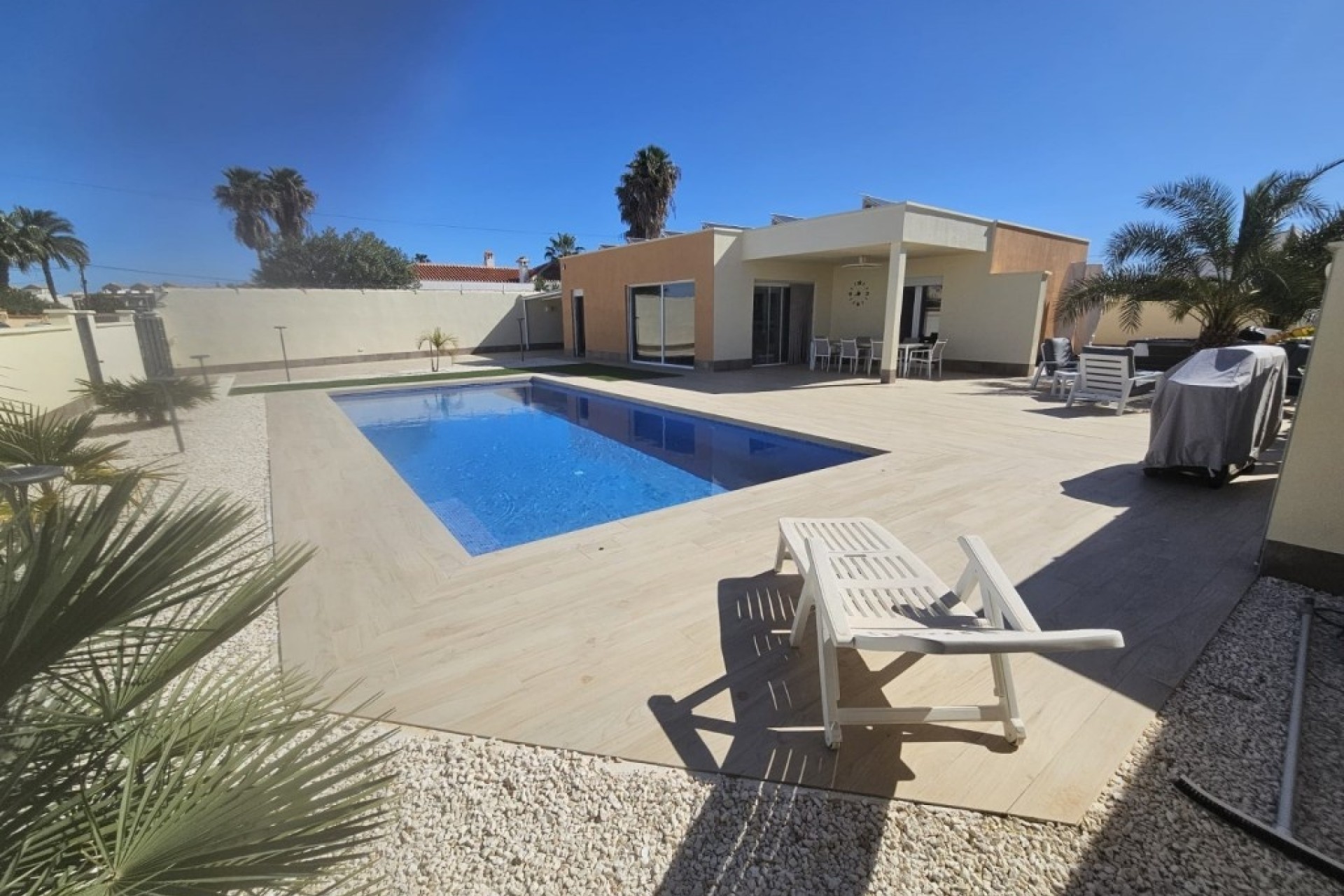 Venta - Chalet Independiente -
Torrevieja - Costa Blanca