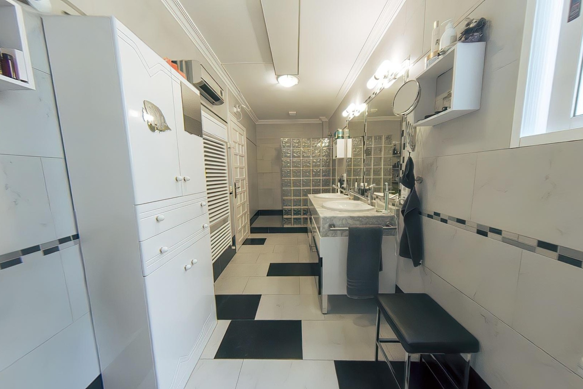 Venta - Chalet Independiente -
Torrevieja - Costa Blanca