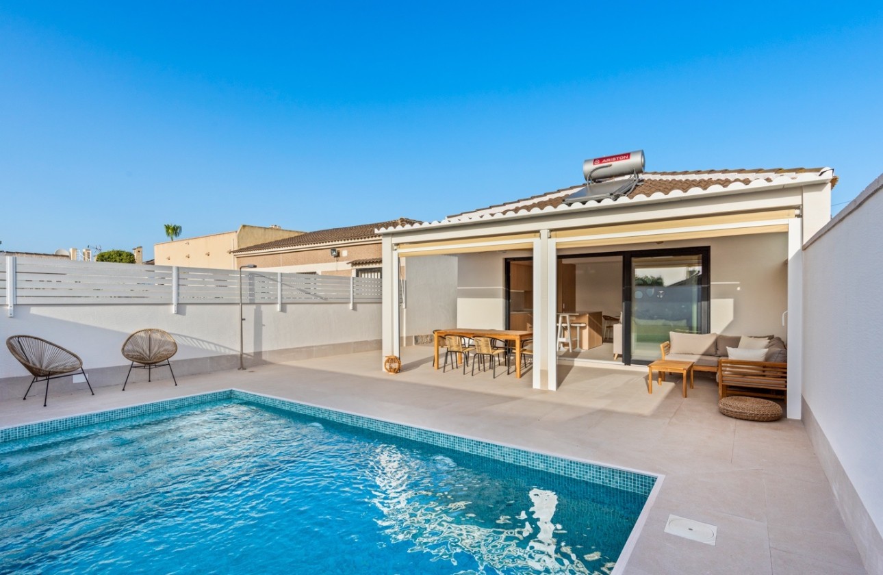 Venta - Chalet Independiente -
Torrevieja - El Chaparral