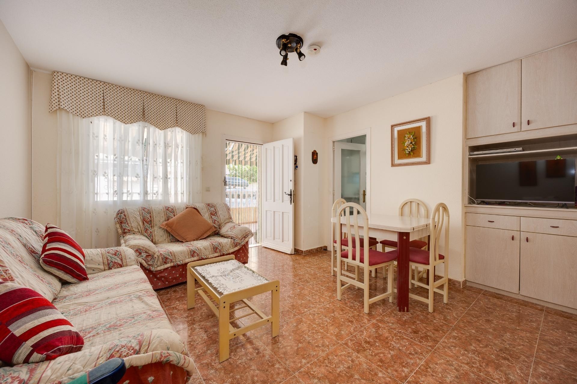Venta - Chalet Independiente -
Torrevieja - El Limonar