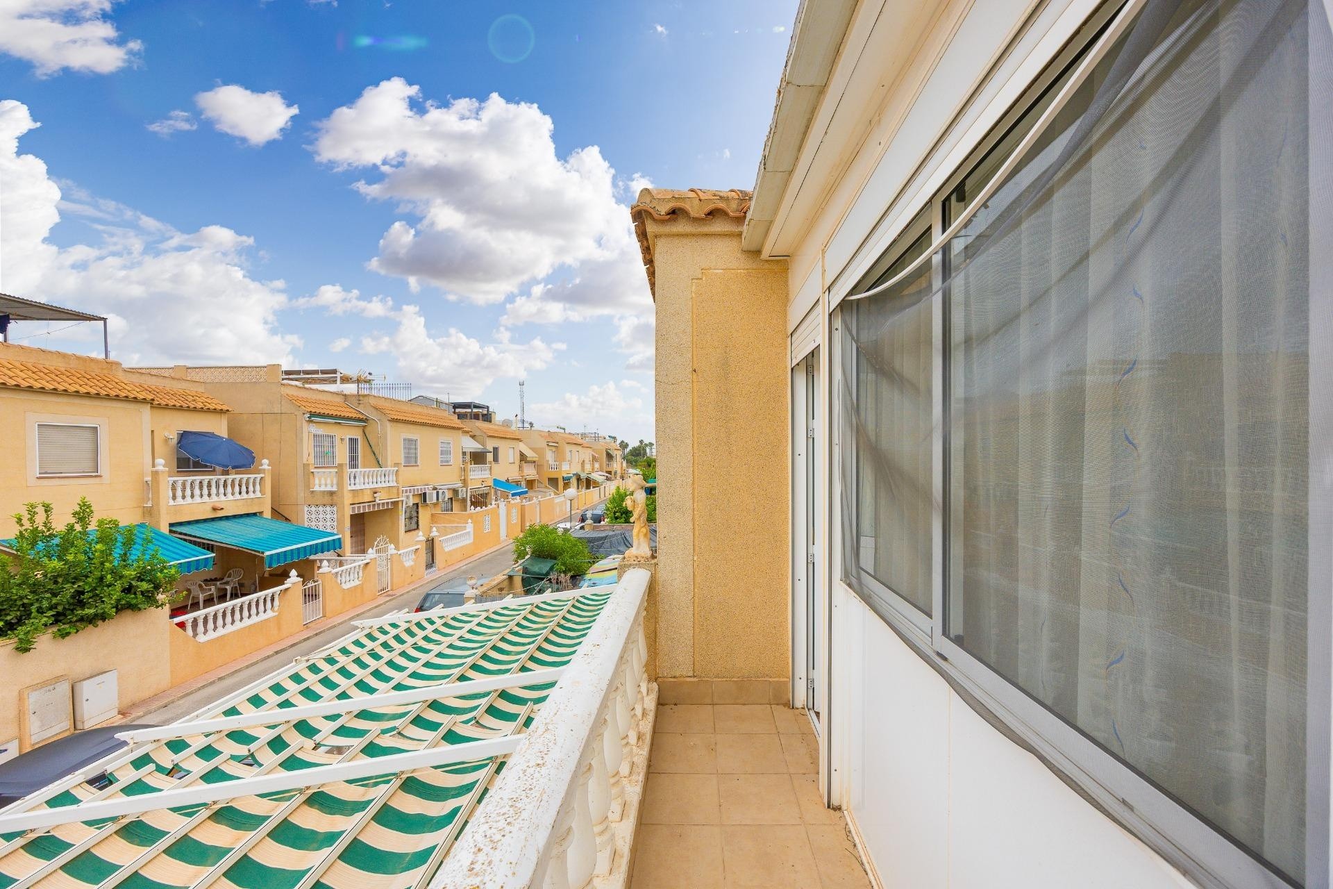 Venta - Chalet Independiente -
Torrevieja - El Limonar