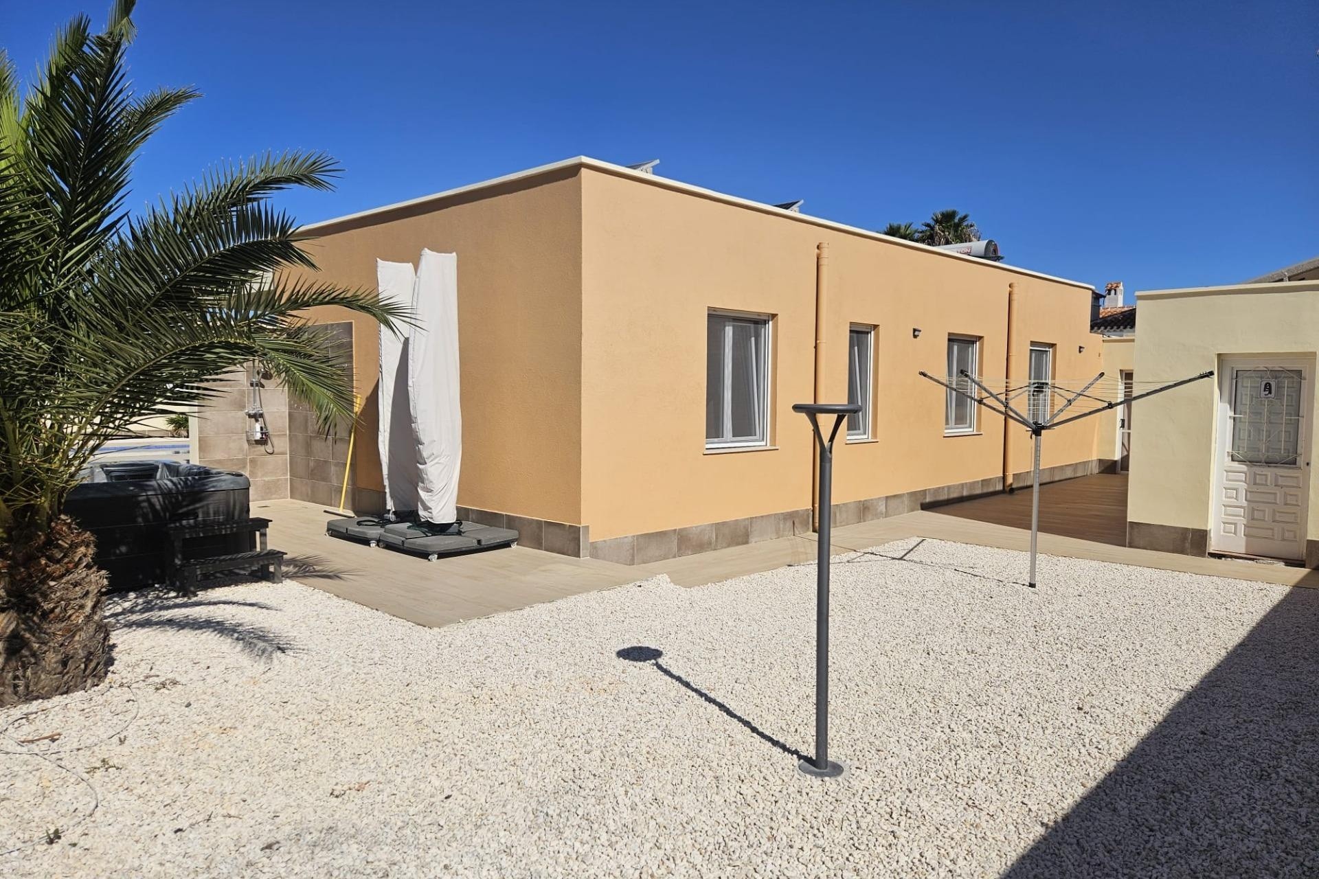 Venta - Chalet Independiente -
Torrevieja - La Siesta - El Salado - Torreta