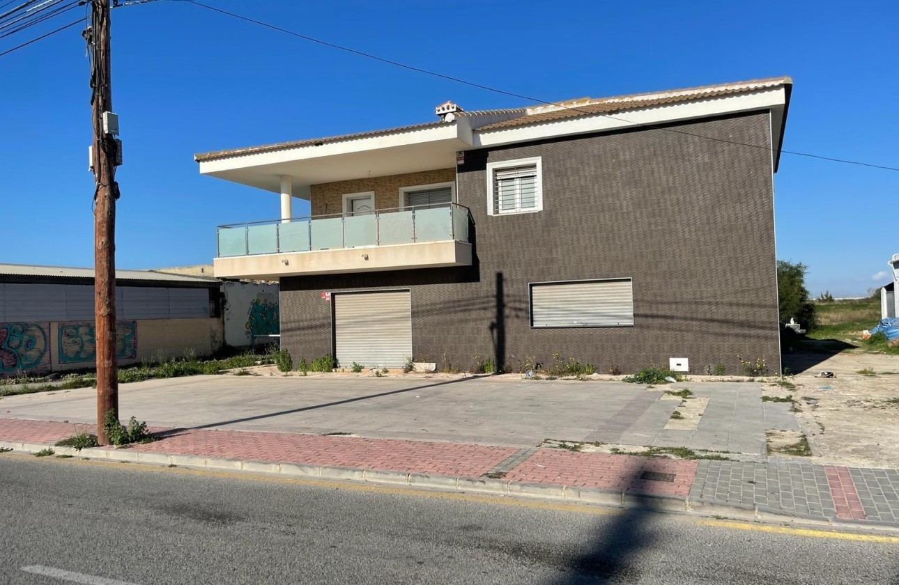 Venta - Chalet Independiente -
Torrevieja - La Siesta - El Salado - Torreta