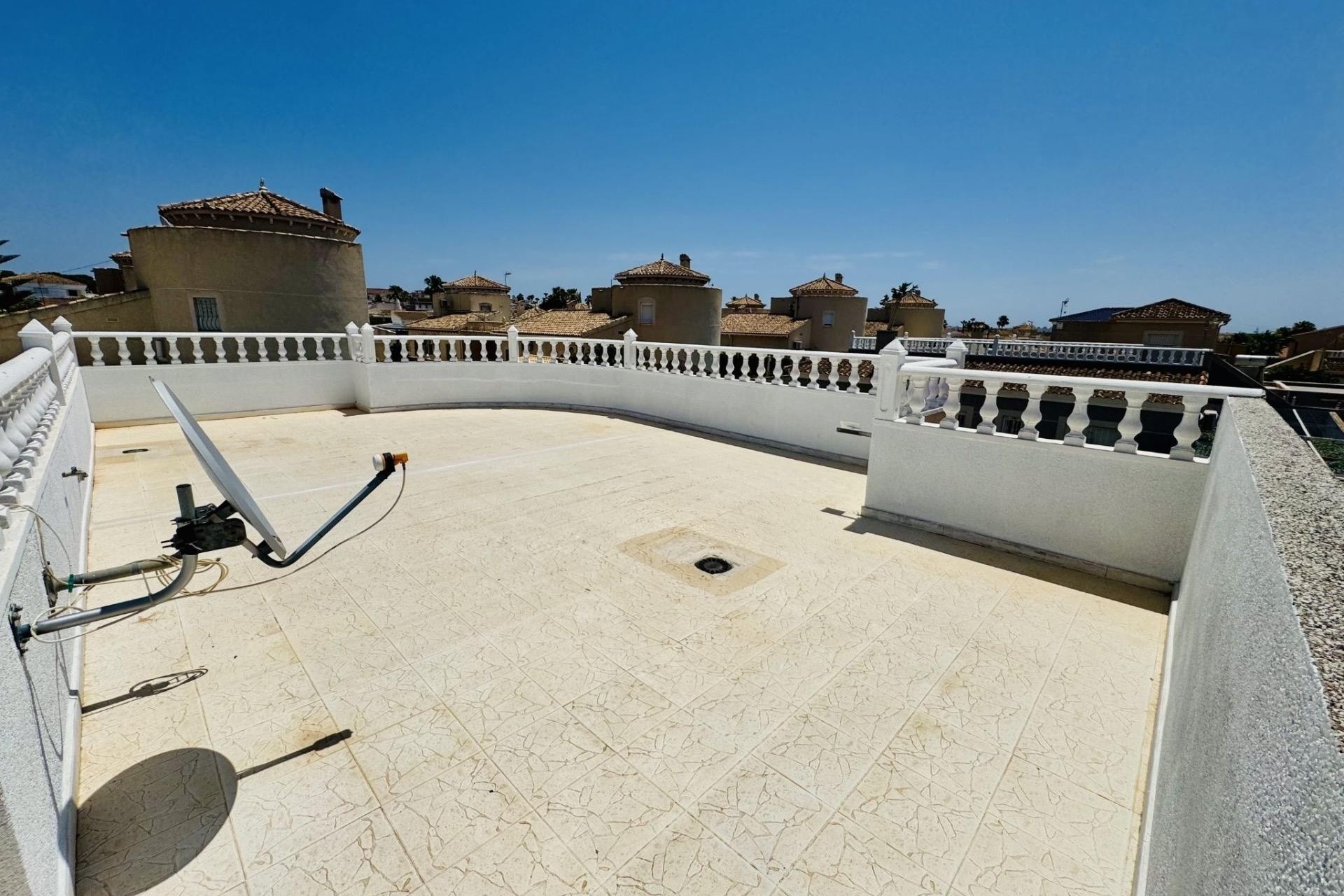 Venta - Chalet Independiente -
Torrevieja - La Siesta - El Salado - Torreta