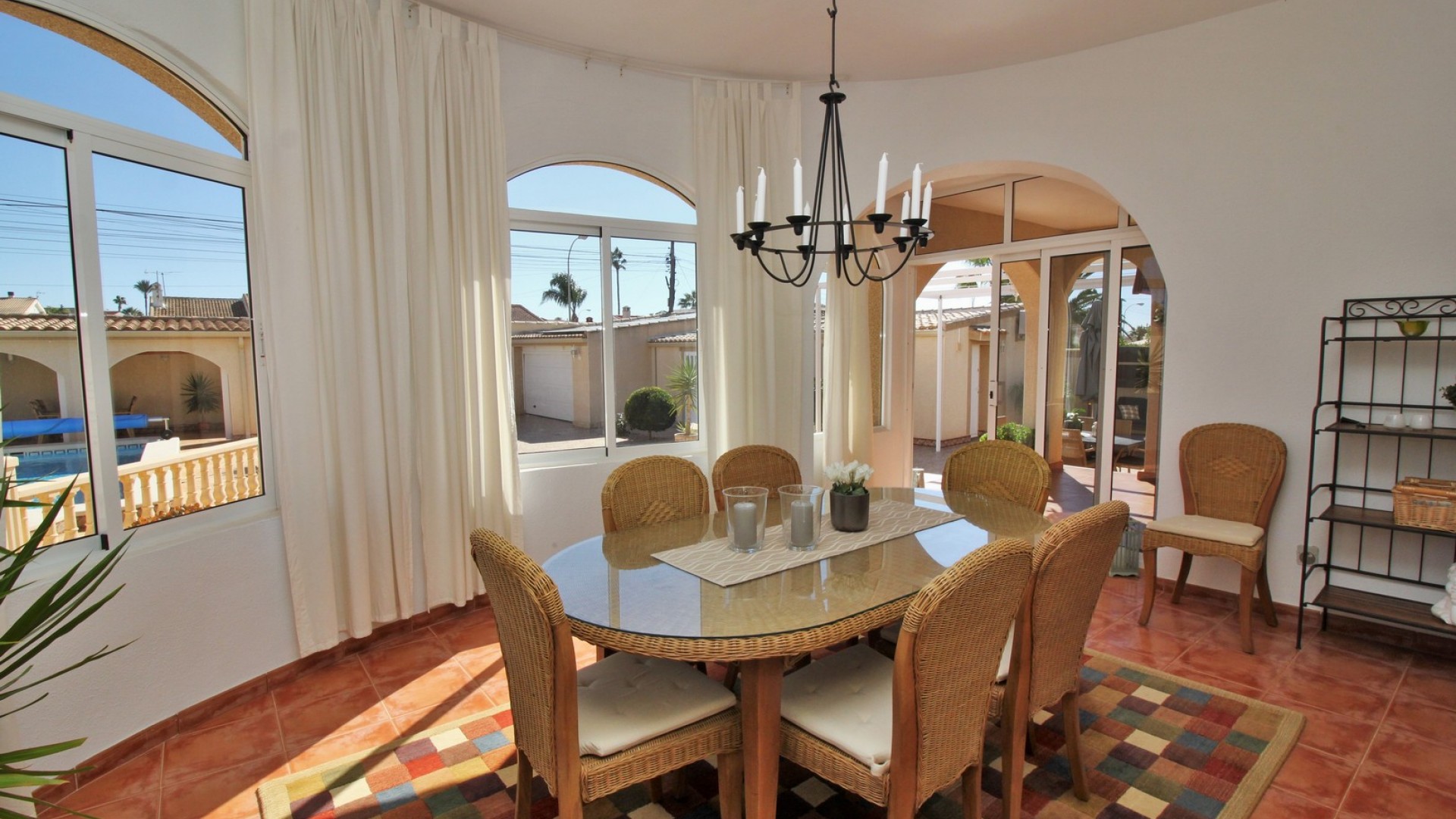 Venta - Chalet Independiente -
Torrevieja - La Siesta