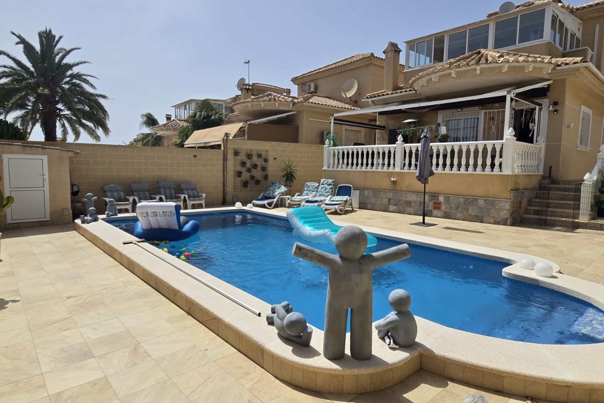 Venta - Chalet Independiente -
Torrevieja - La Siesta