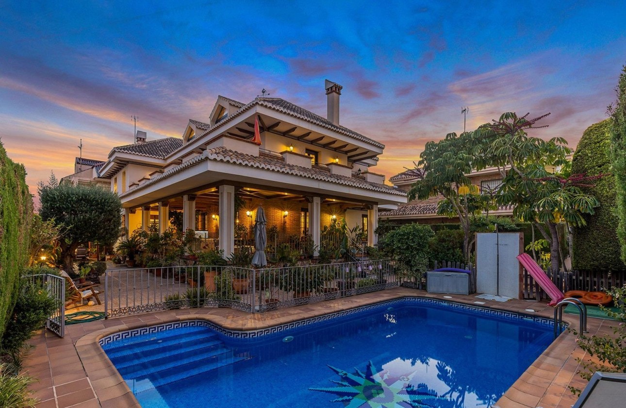 Venta - Chalet Independiente -
Torrevieja - La veleta