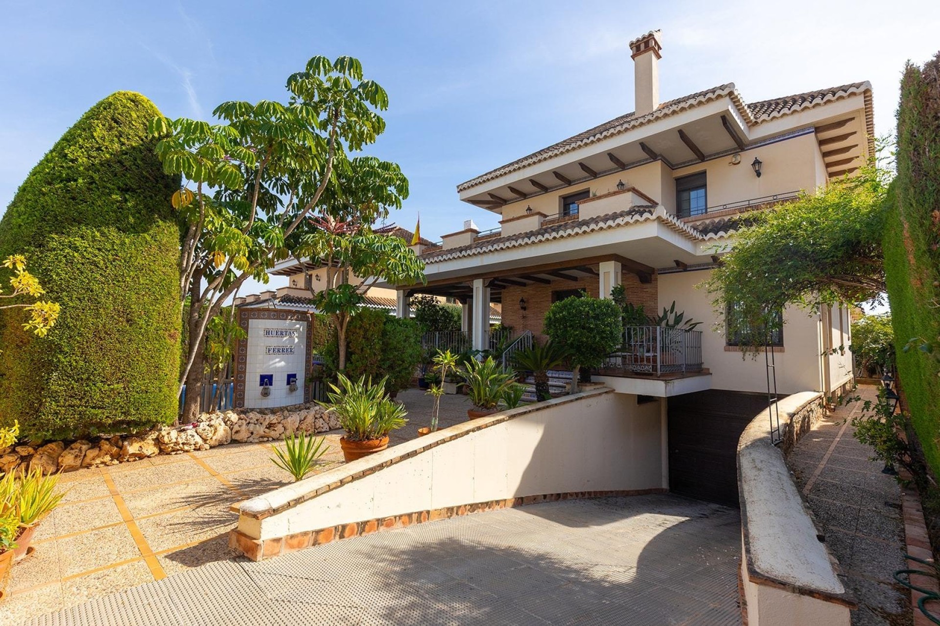 Venta - Chalet Independiente -
Torrevieja - La veleta