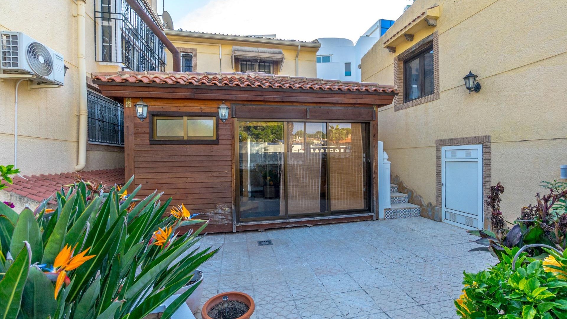 Venta - Chalet Independiente -
Torrevieja - Los balcones