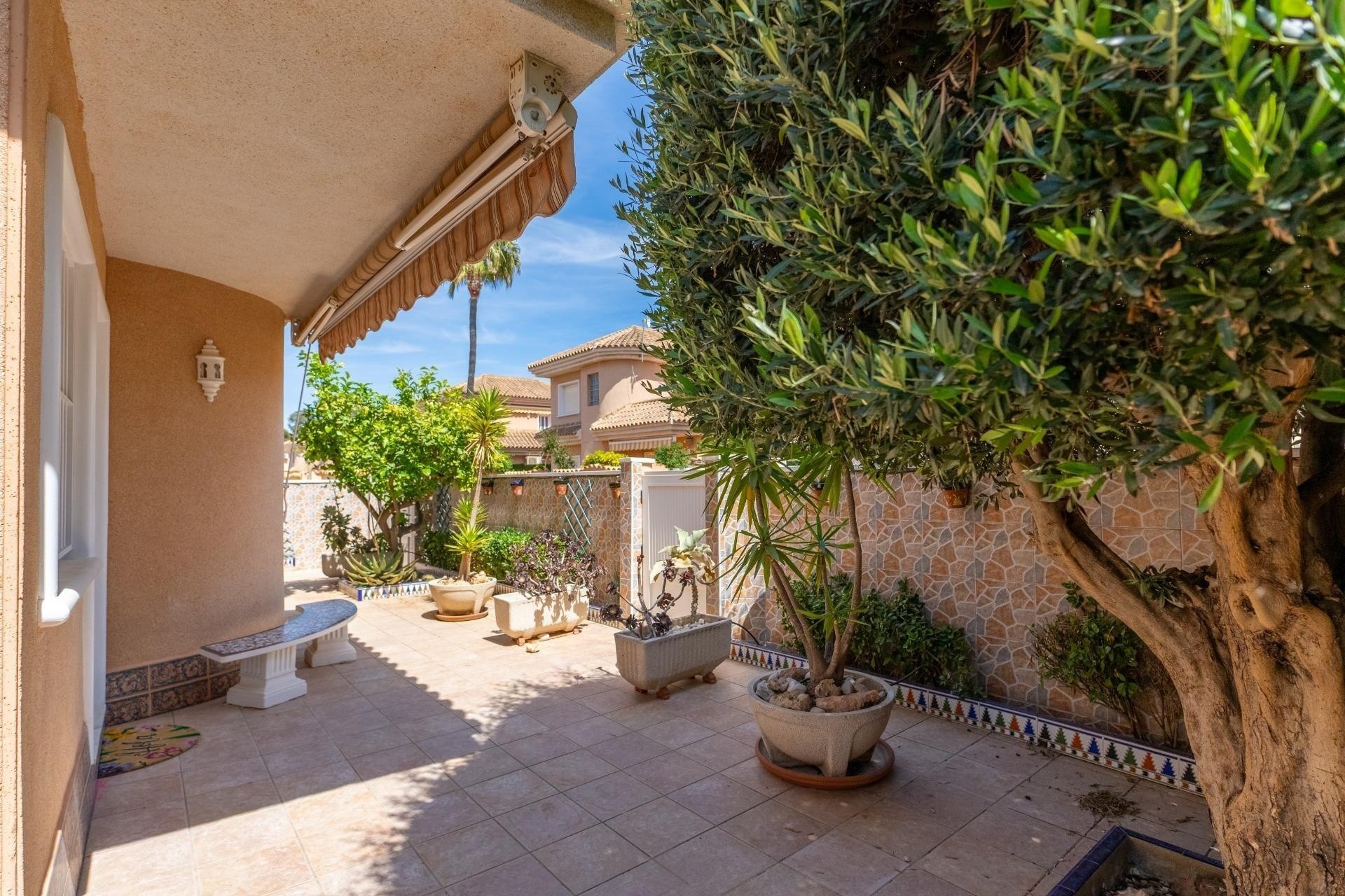 Venta - Chalet Independiente -
Torrevieja - Los Balcones