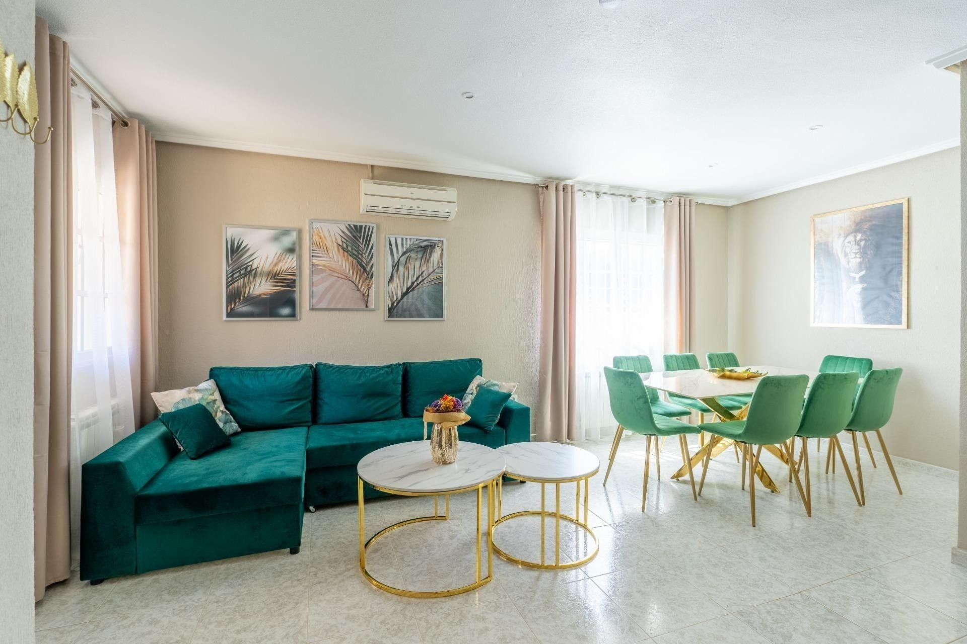 Venta - Chalet Independiente -
Torrevieja - Los Balcones
