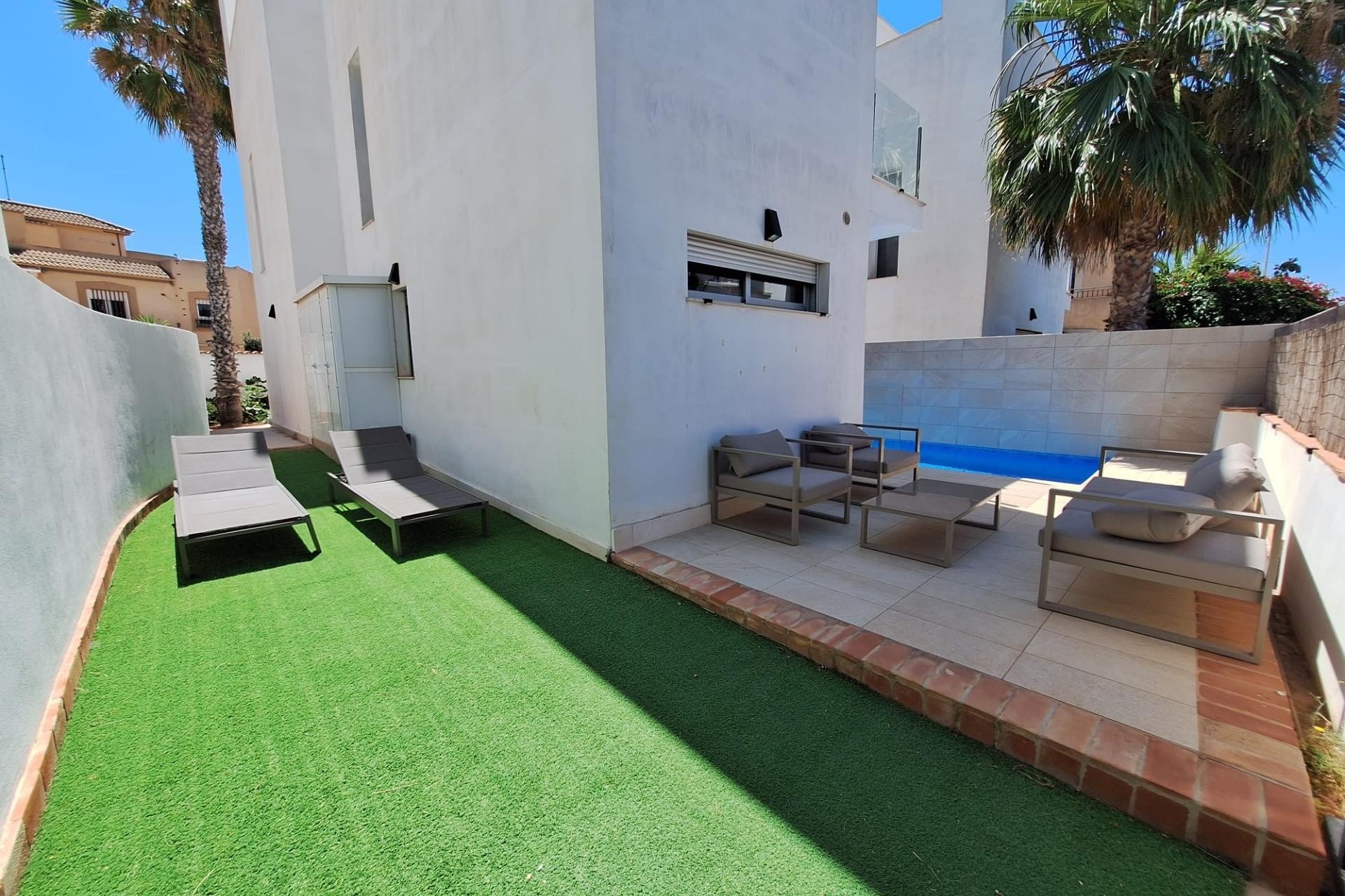 Venta - Chalet Independiente -
Torrevieja - Los Frutales