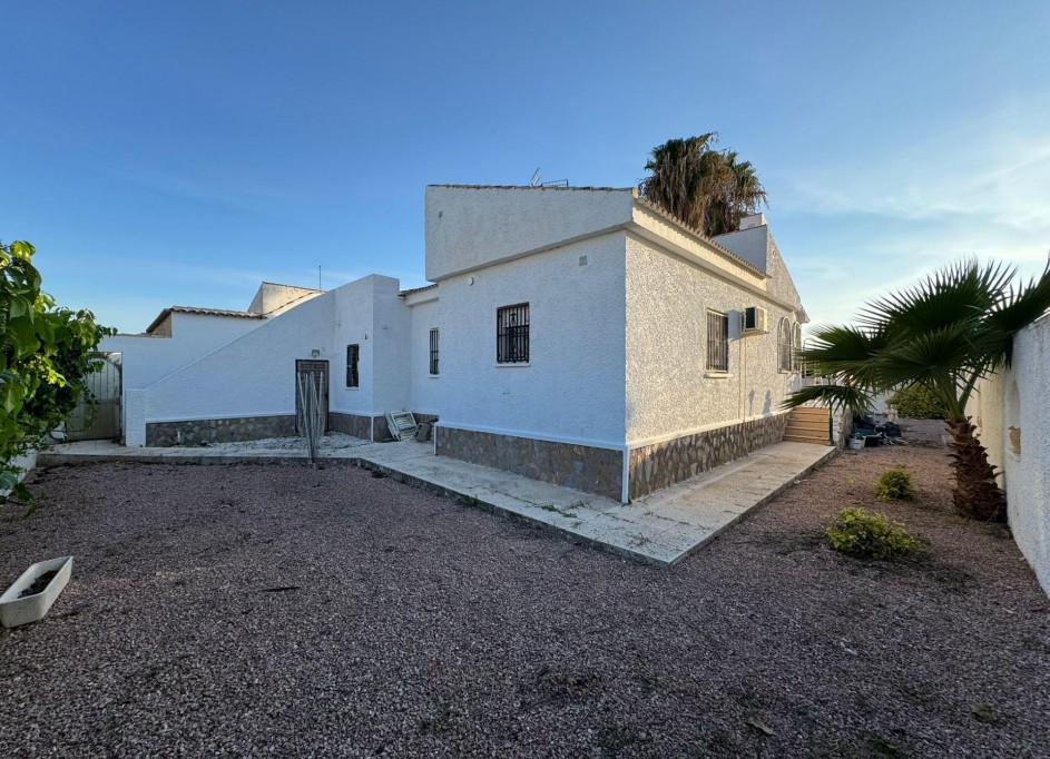 Venta - Chalet Independiente -
Torrevieja - San luis
