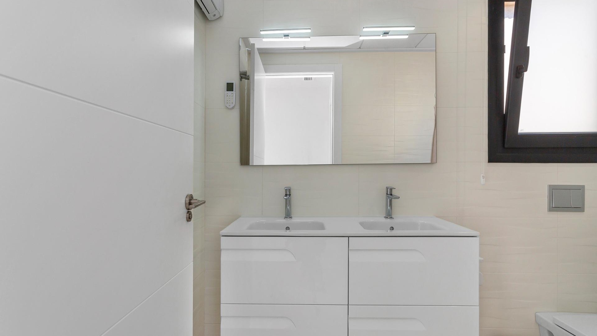 Venta - Chalet Independiente -
Torrevieja - Sector 25