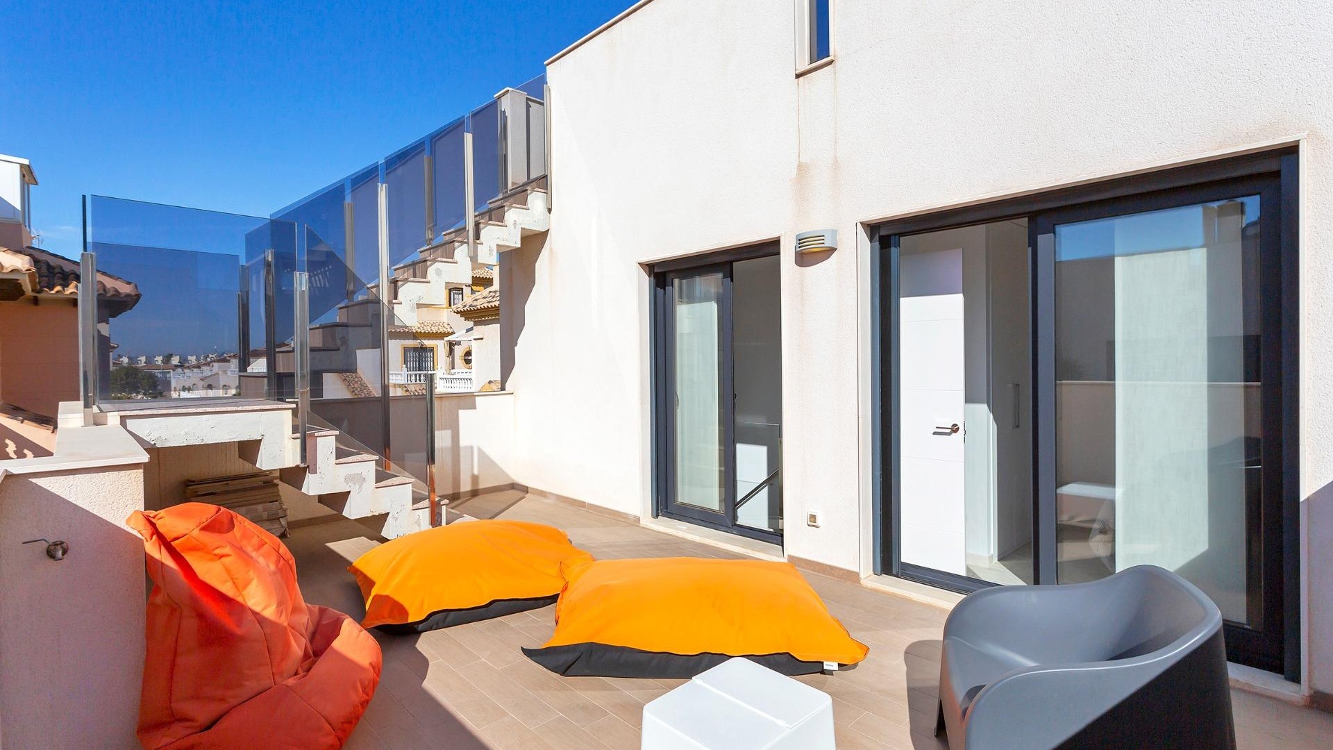 Venta - Chalet Independiente -
Torrevieja - Sector 25