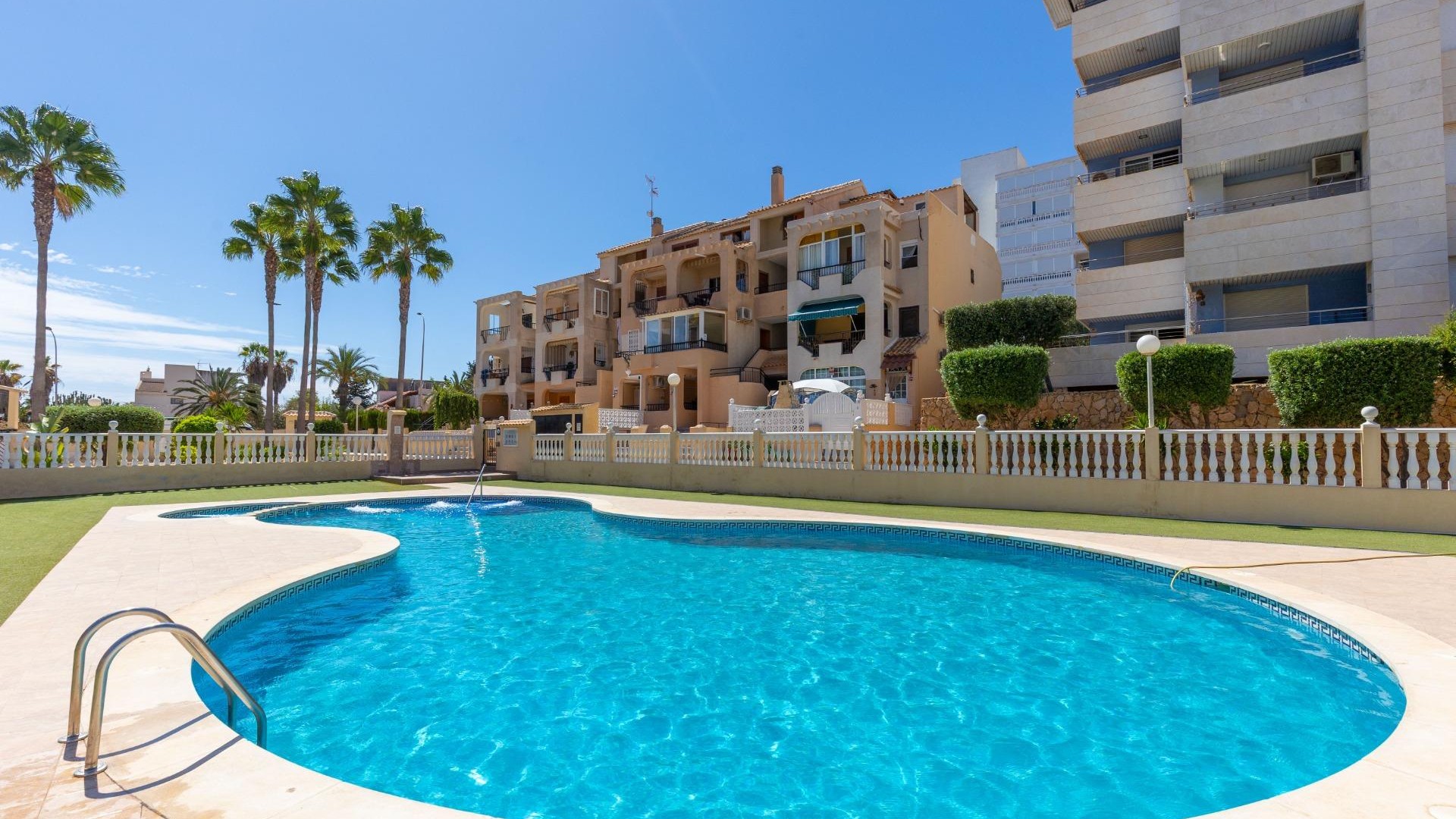 Venta - Chalet Independiente -
Torrevieja - Torreblanca