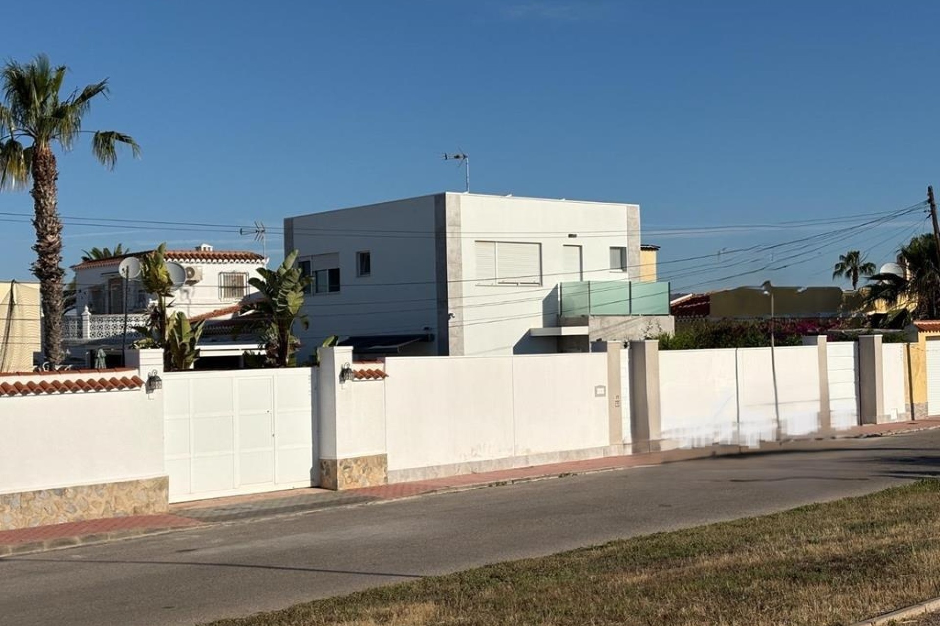 Venta - Chalet Independiente -
Torrevieja - Torreta florida