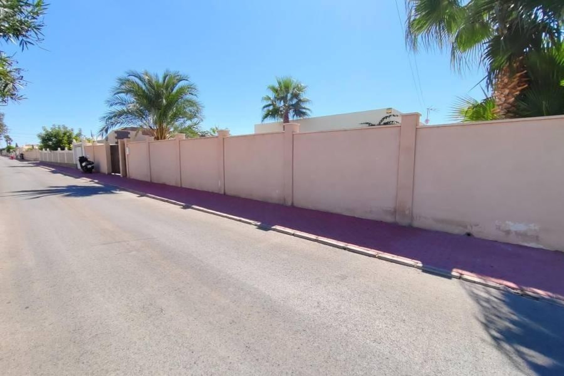 Venta - Chalet Independiente -
Torrevieja - Torreta florida