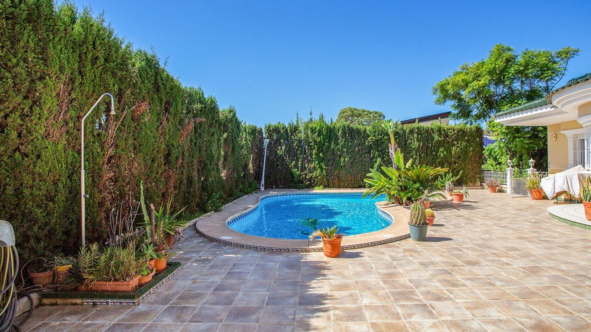 Venta - Chalet Independiente -
Torrevieja - Torreta florida